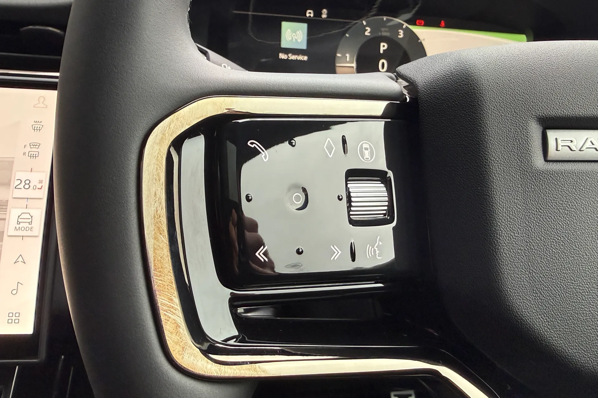 LAND ROVER RANGE ROVER EVOQUE thumbnail image number 31