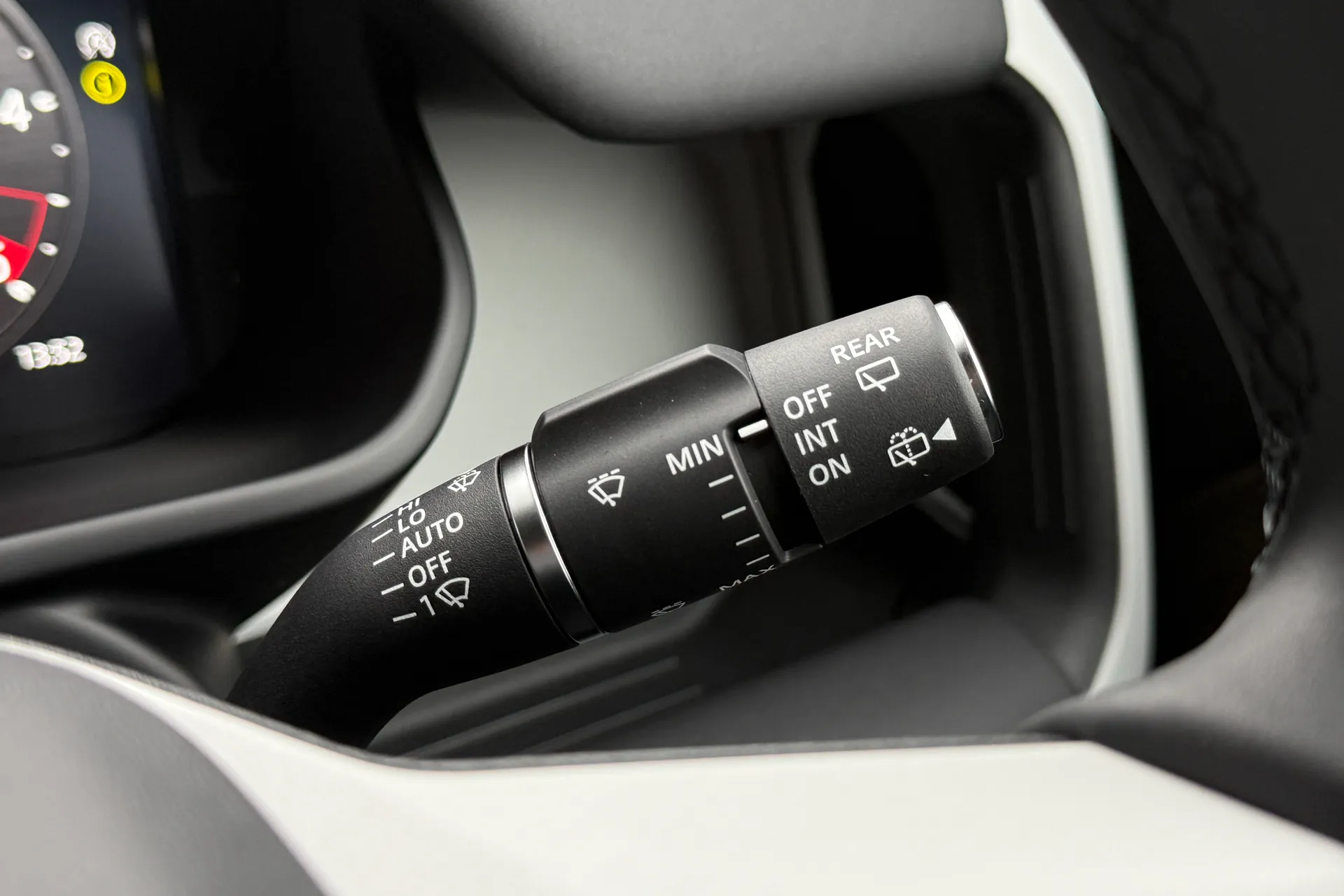 LAND ROVER Defender 110 thumbnail image number 51