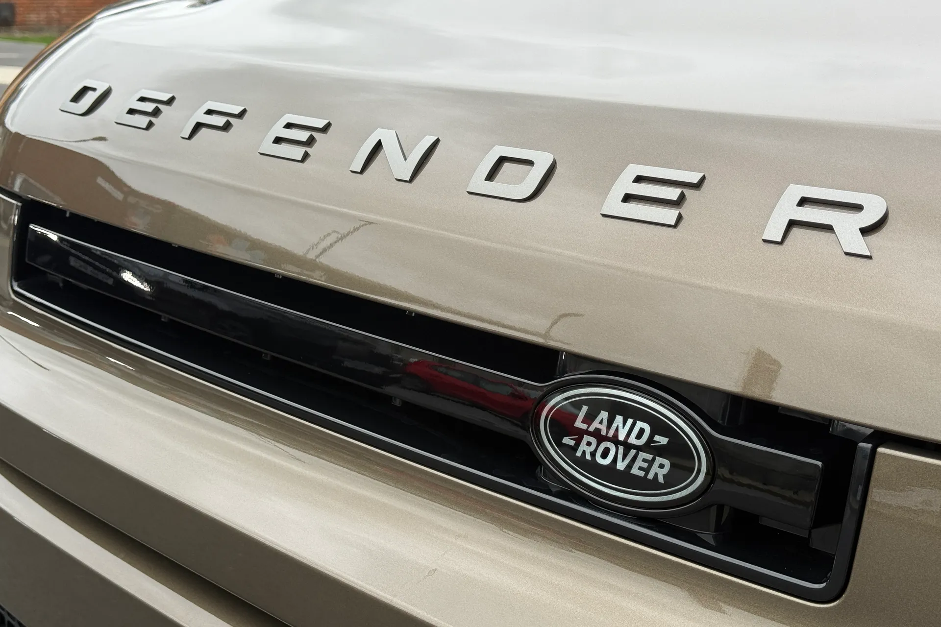 LAND ROVER Defender 110 thumbnail image number 24