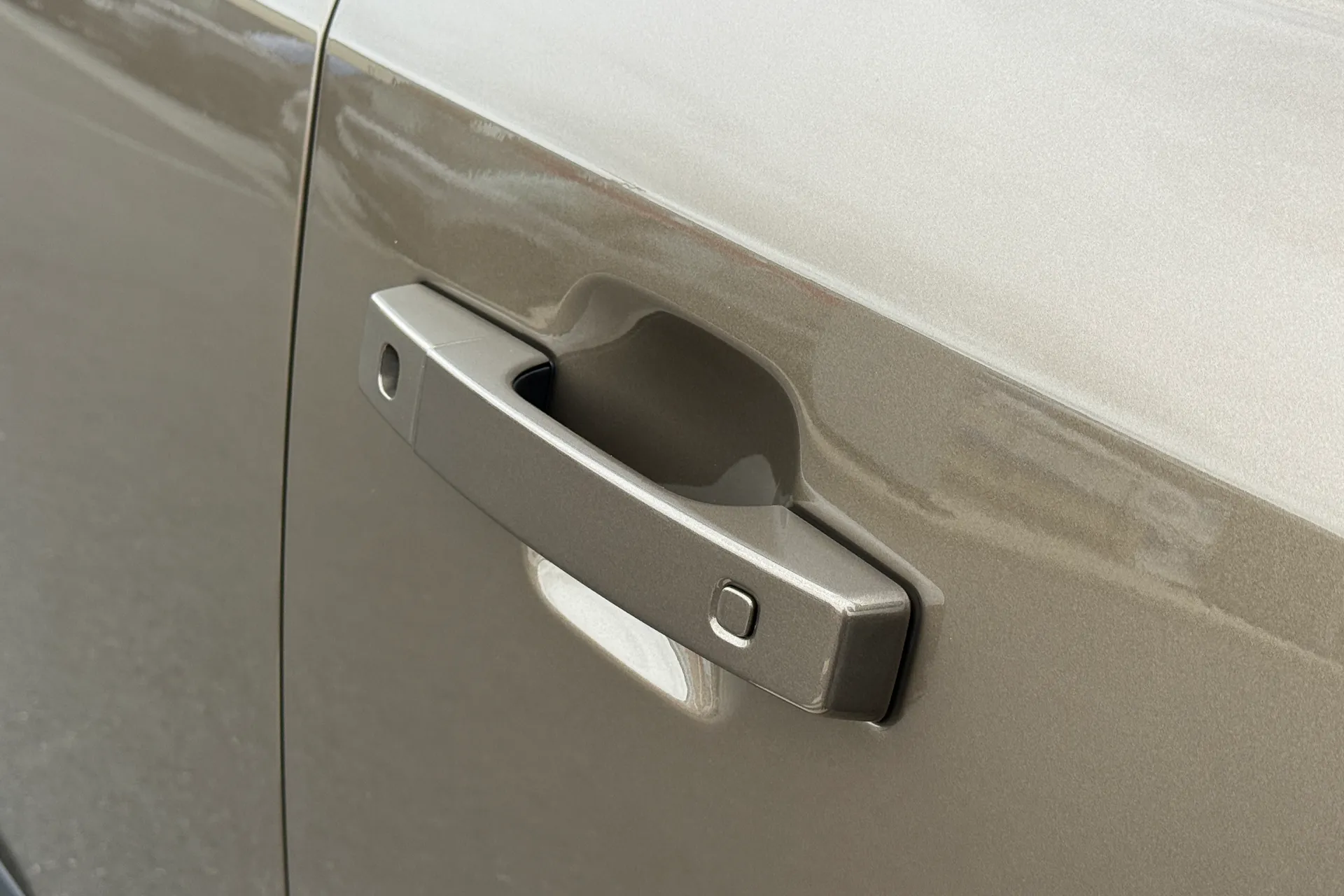 LAND ROVER Defender 110 thumbnail image number 22