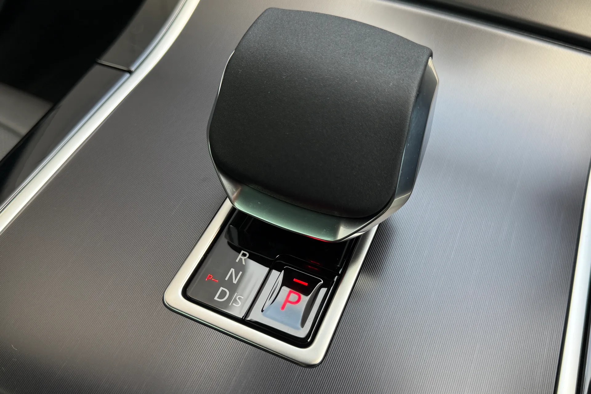 LAND ROVER RANGE ROVER EVOQUE thumbnail image number 37