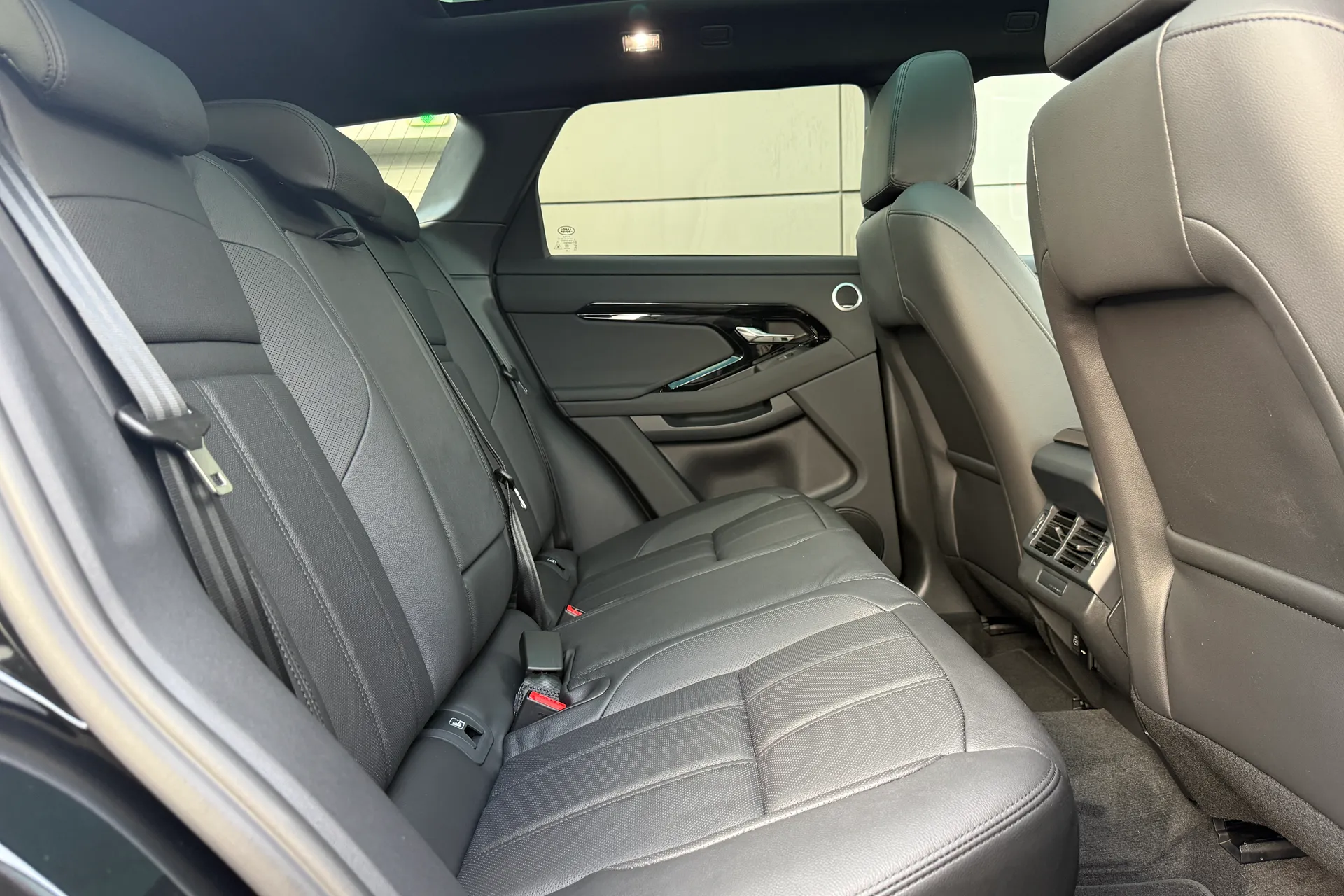 LAND ROVER RANGE ROVER EVOQUE thumbnail image number 20