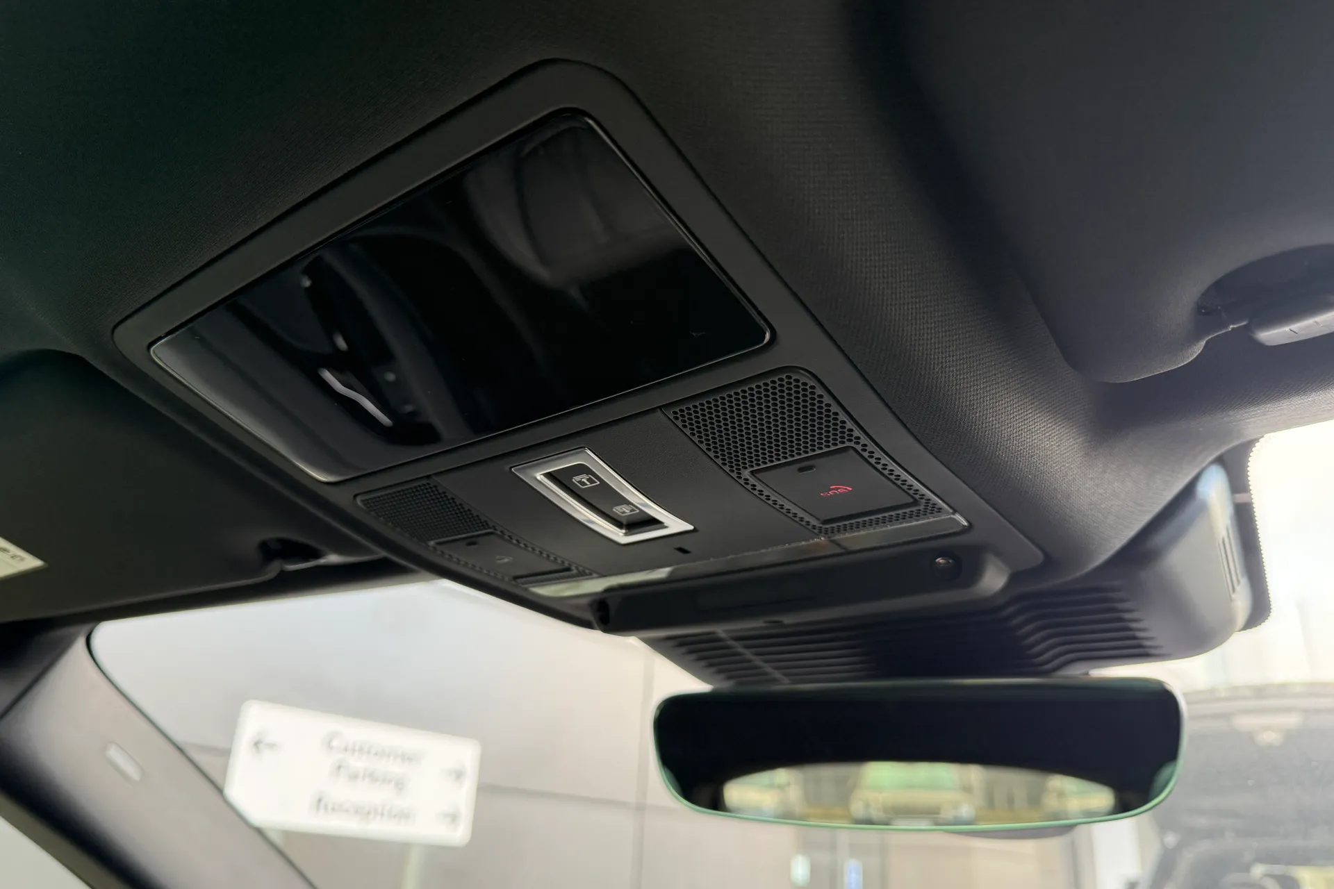 LAND ROVER RANGE ROVER EVOQUE thumbnail image number 38