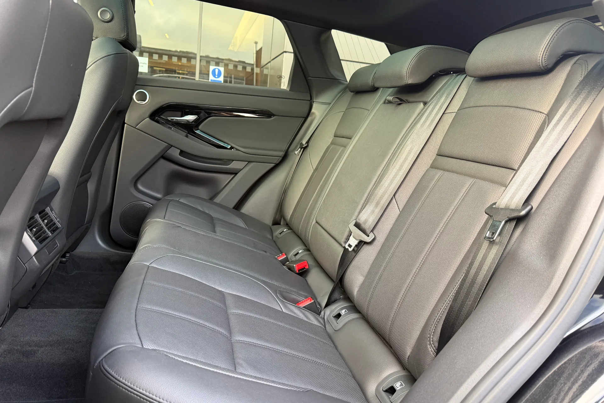 LAND ROVER RANGE ROVER EVOQUE thumbnail image number 57