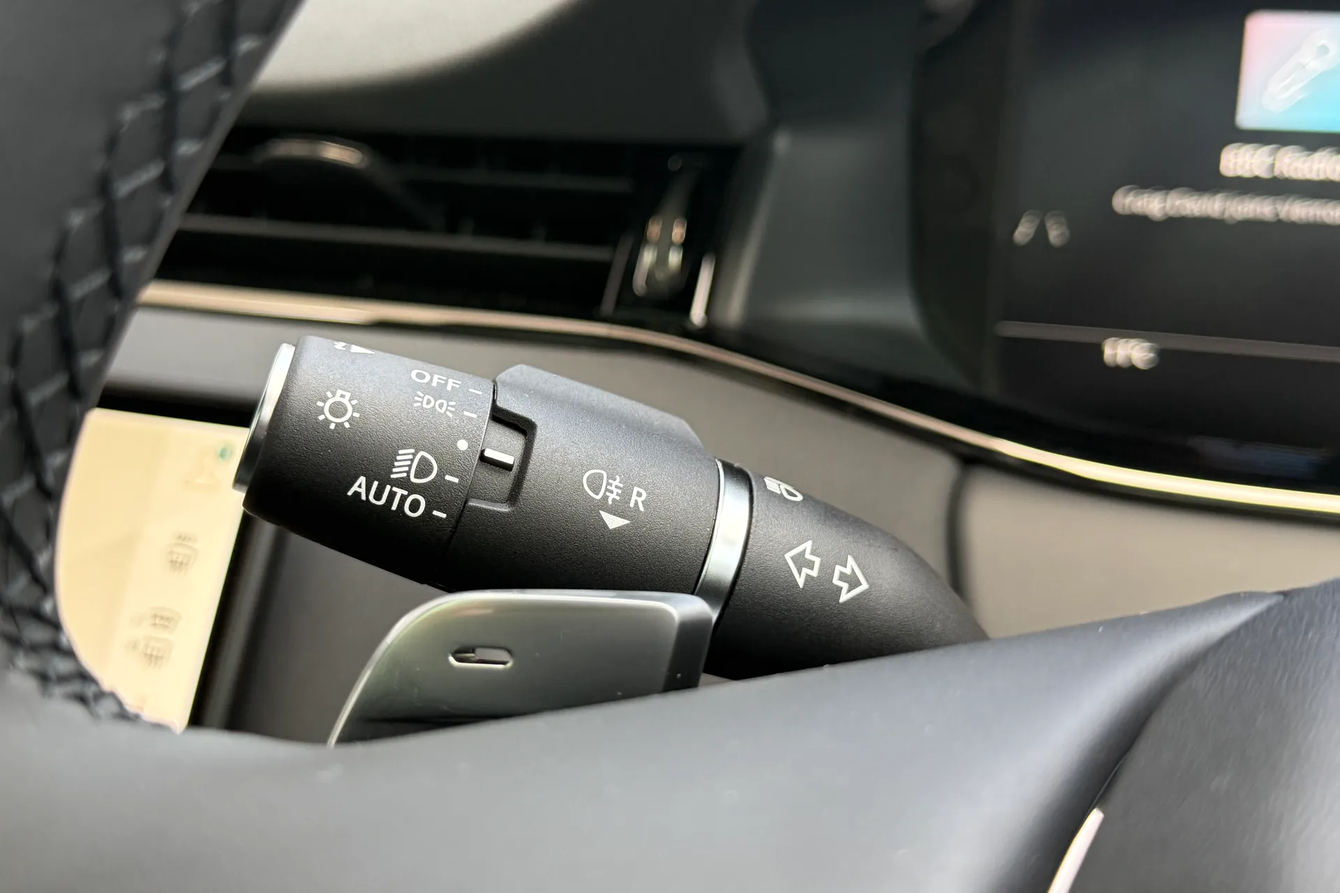 LAND ROVER RANGE ROVER EVOQUE thumbnail image number 61