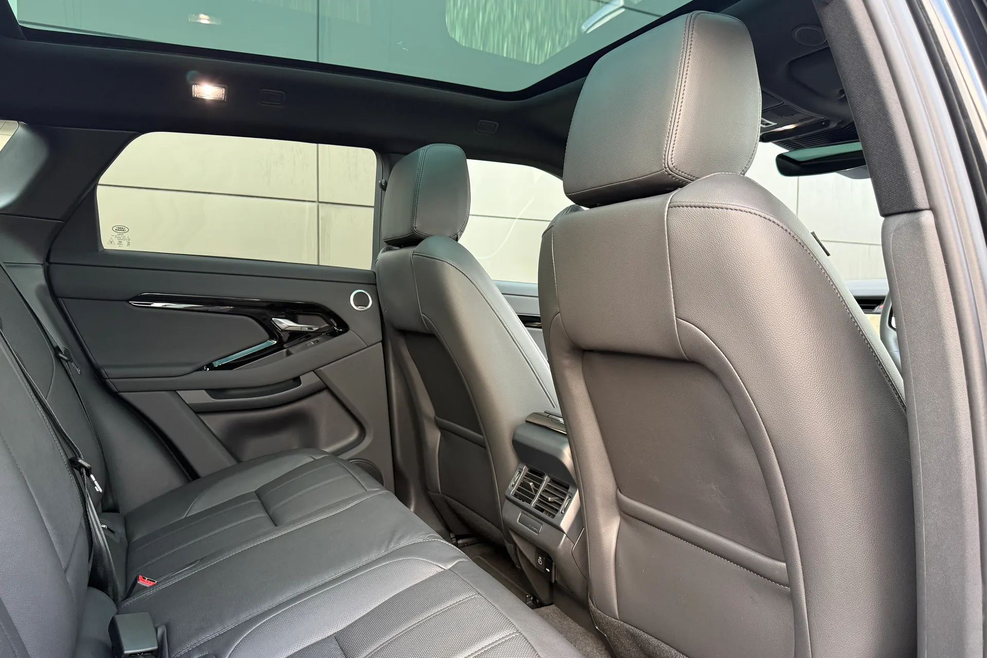 LAND ROVER RANGE ROVER EVOQUE thumbnail image number 48