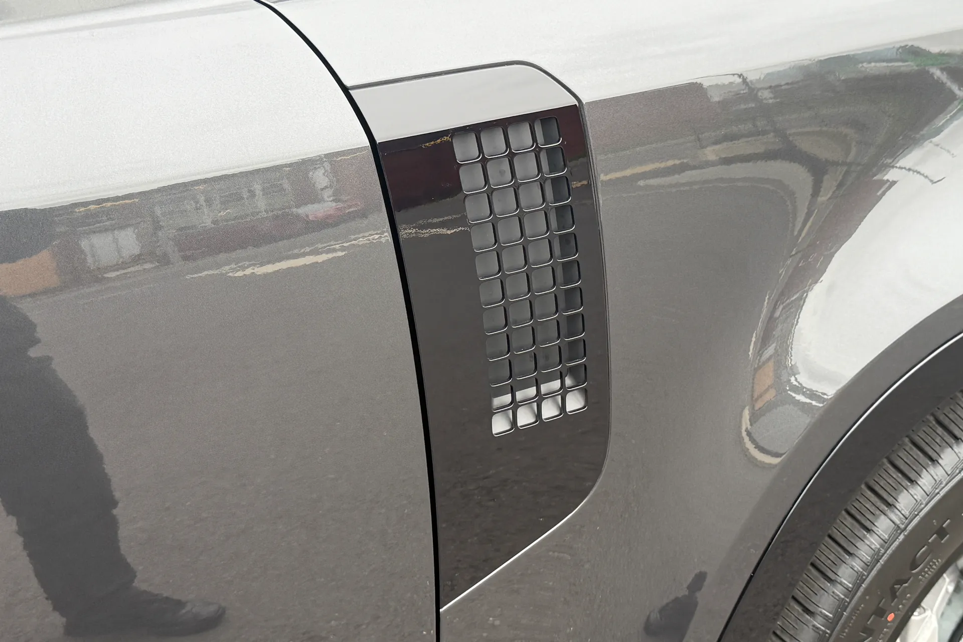 LAND ROVER Defender 110 thumbnail image number 28