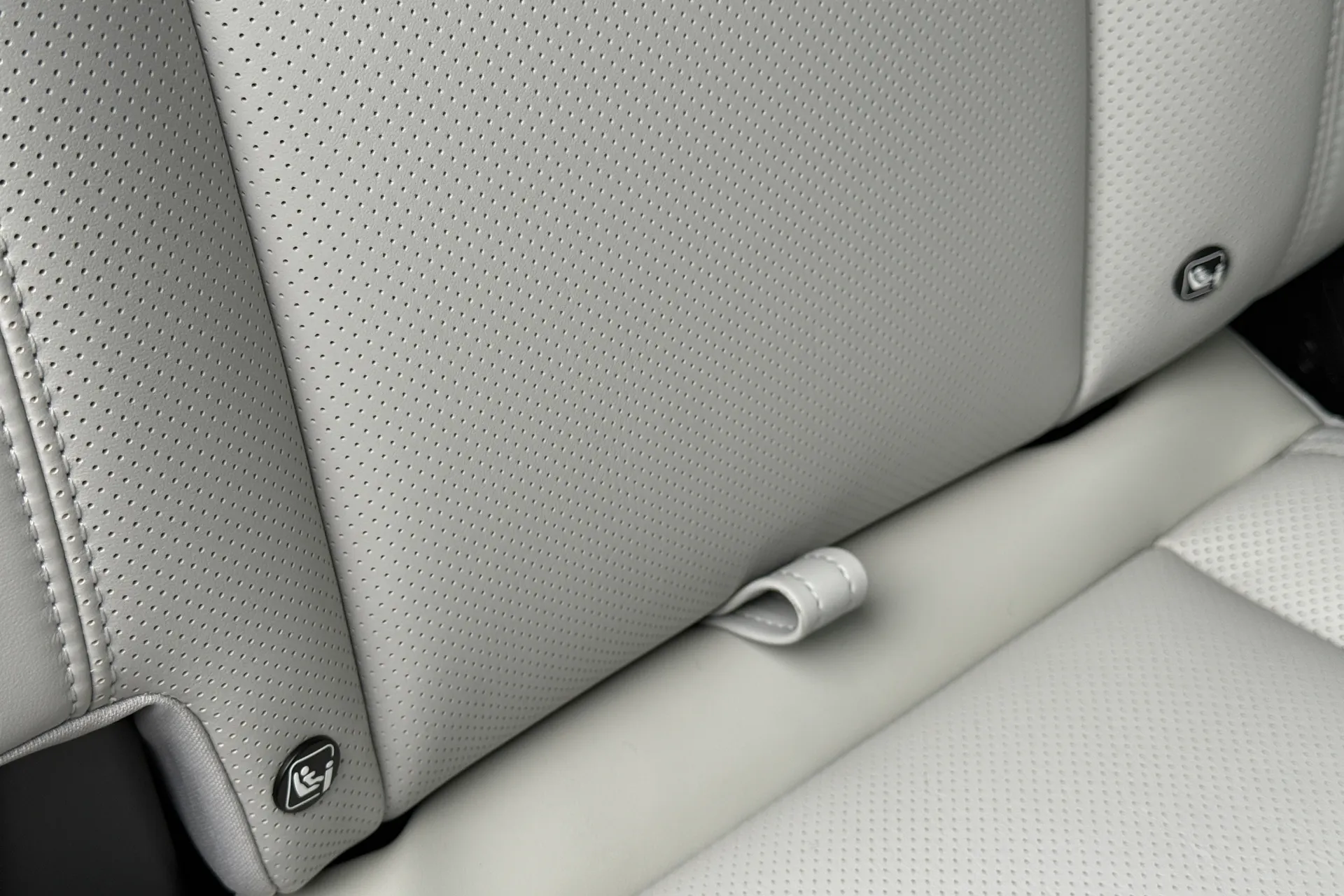 LAND ROVER Defender 110 thumbnail image number 45