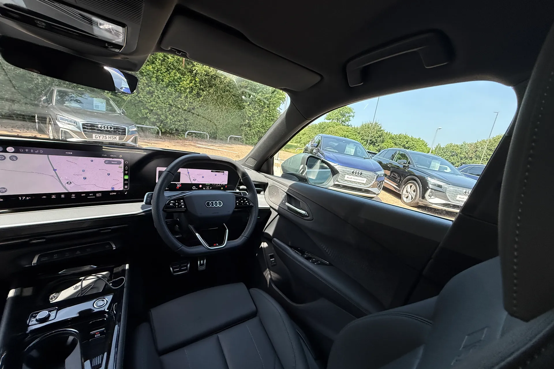 Audi Q3 thumbnail image number 40