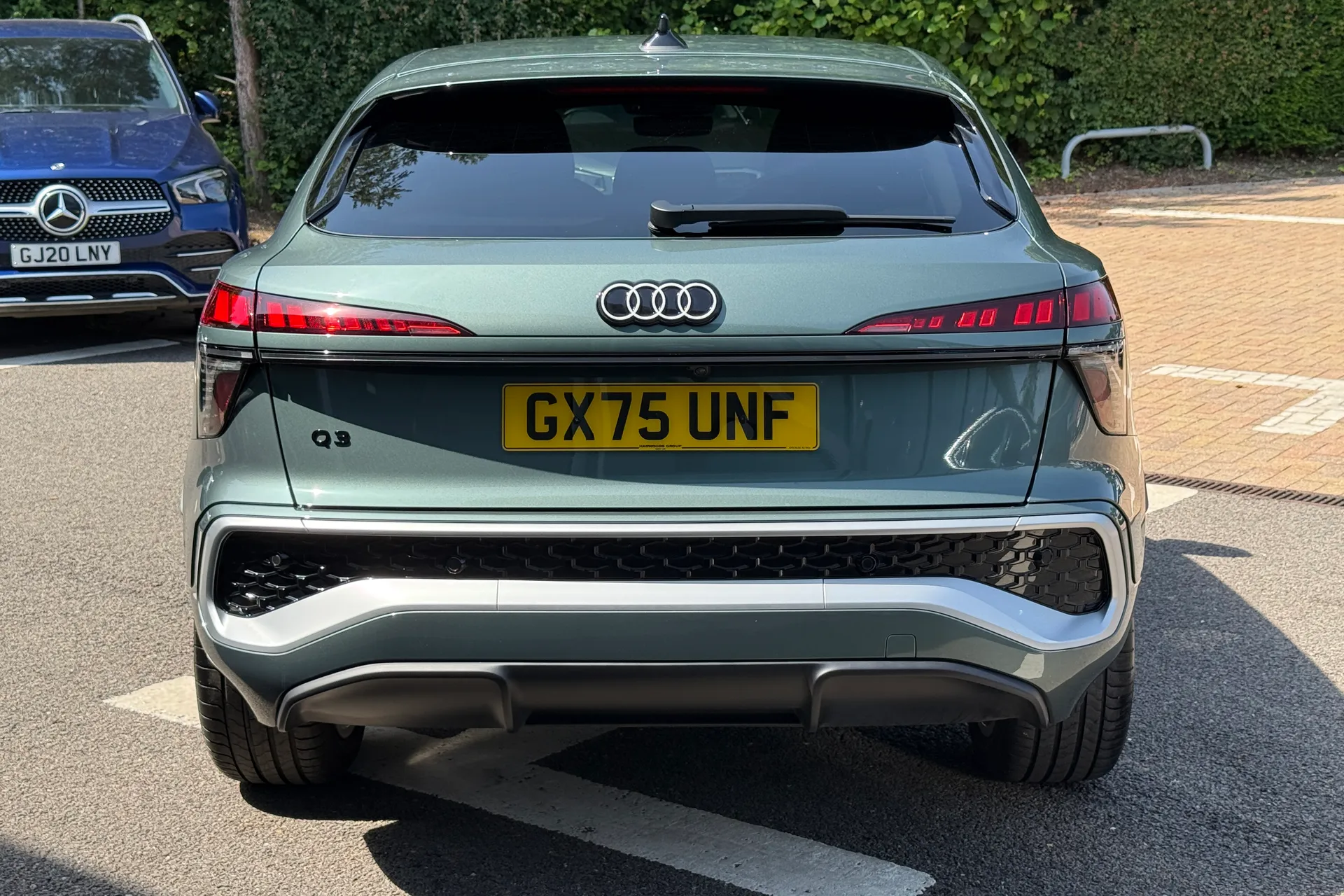 Audi Q3 thumbnail image number 46