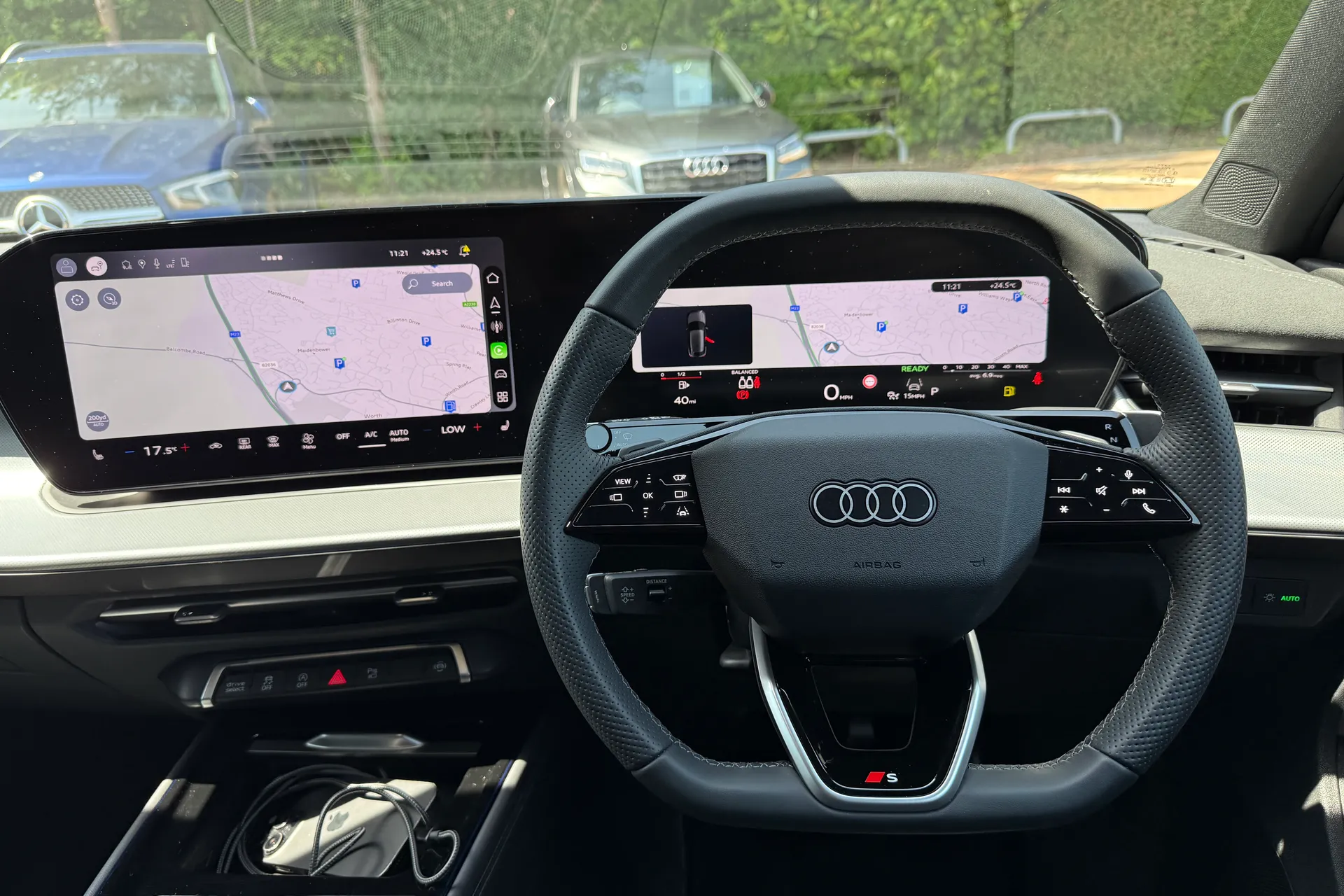 Audi Q3 thumbnail image number 6