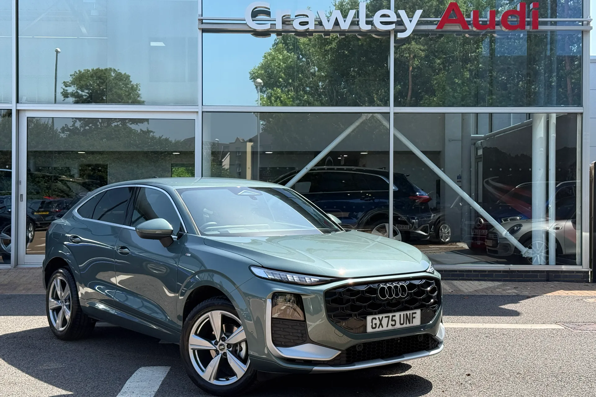 Audi Q3 focused image