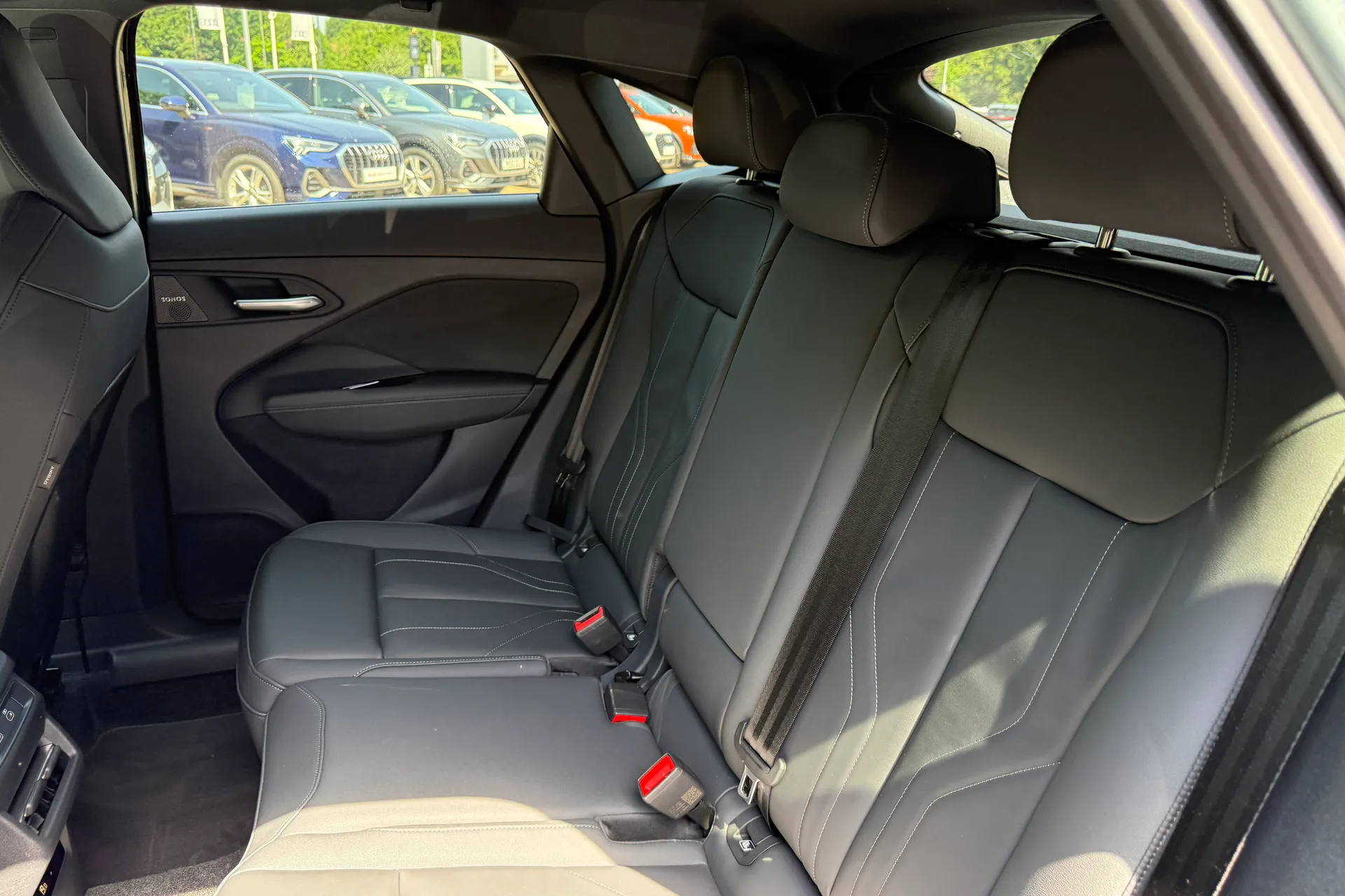 Audi Q3 thumbnail image number 52