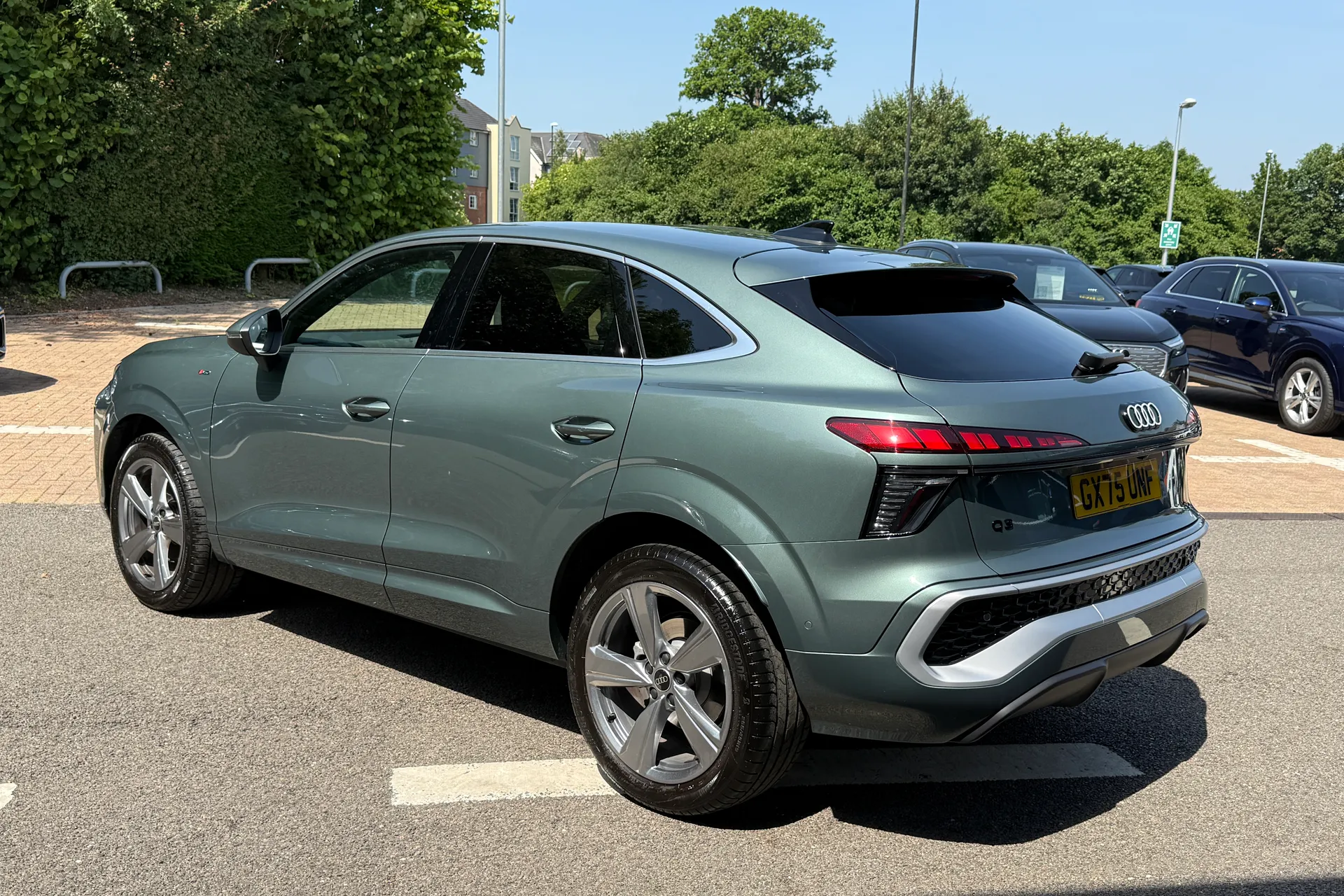 Audi Q3 thumbnail image number 49