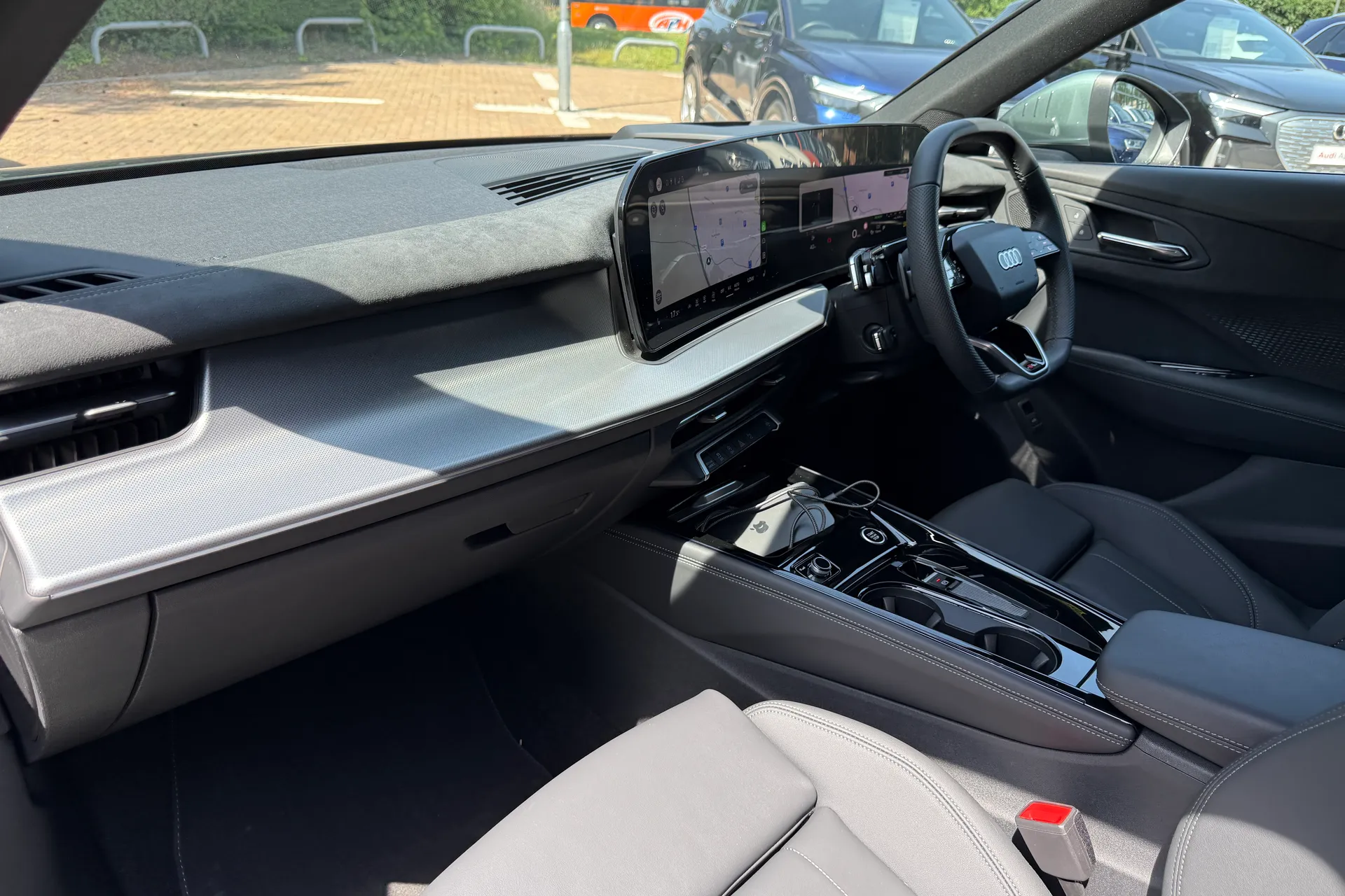 Audi Q3 thumbnail image number 54