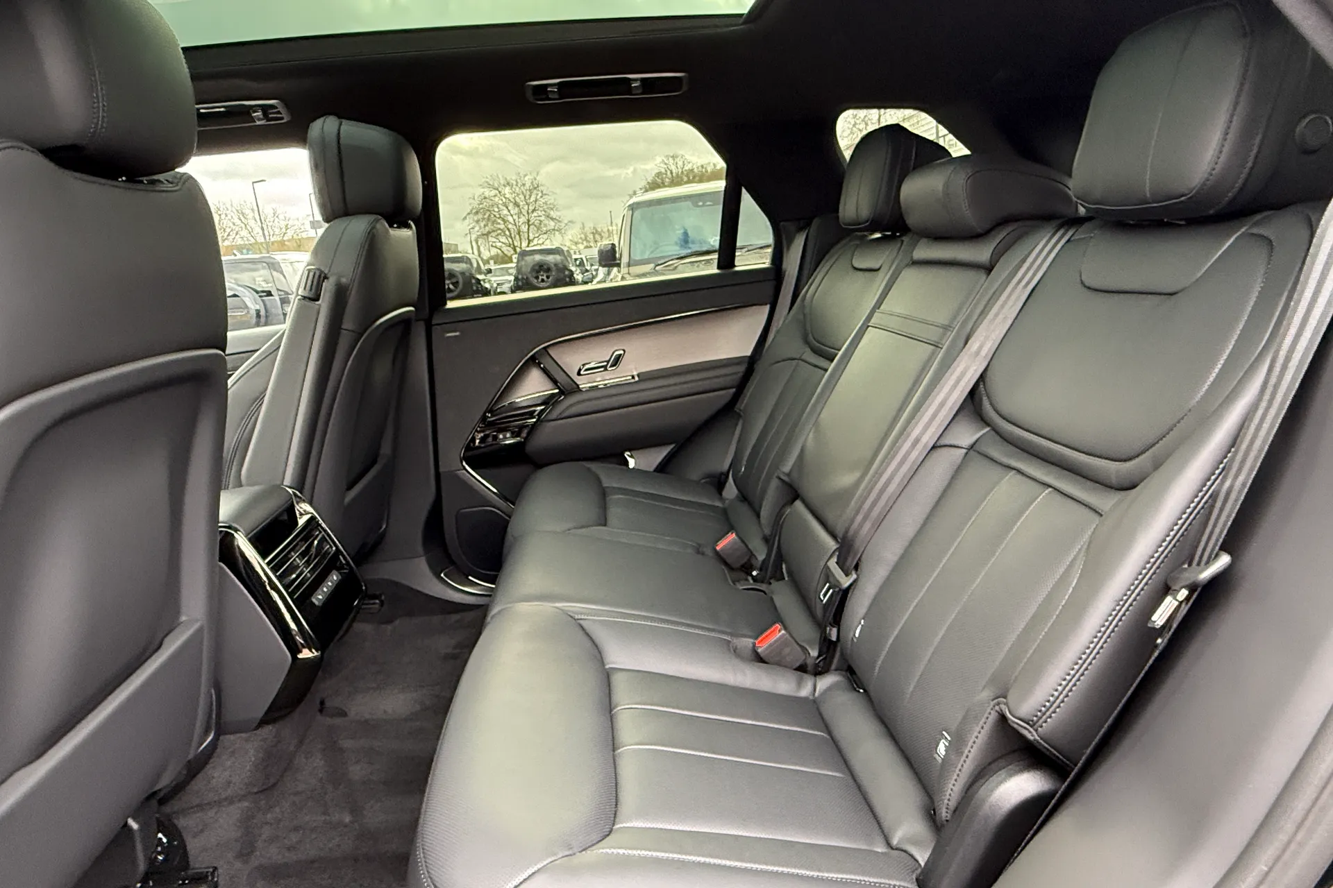 LAND ROVER RANGE ROVER SPORT thumbnail image number 30