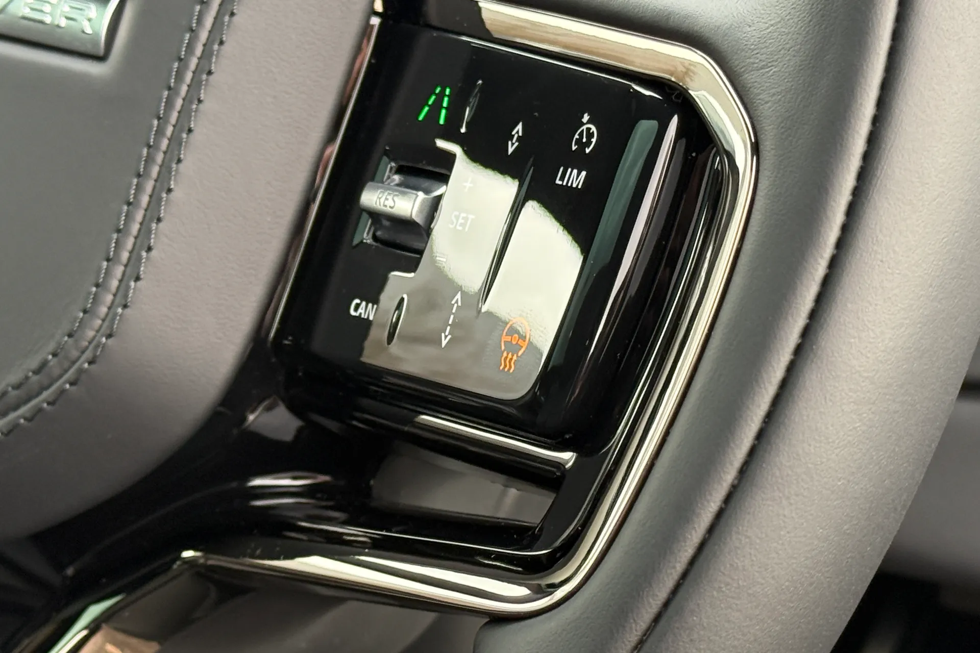 LAND ROVER RANGE ROVER SPORT thumbnail image number 32