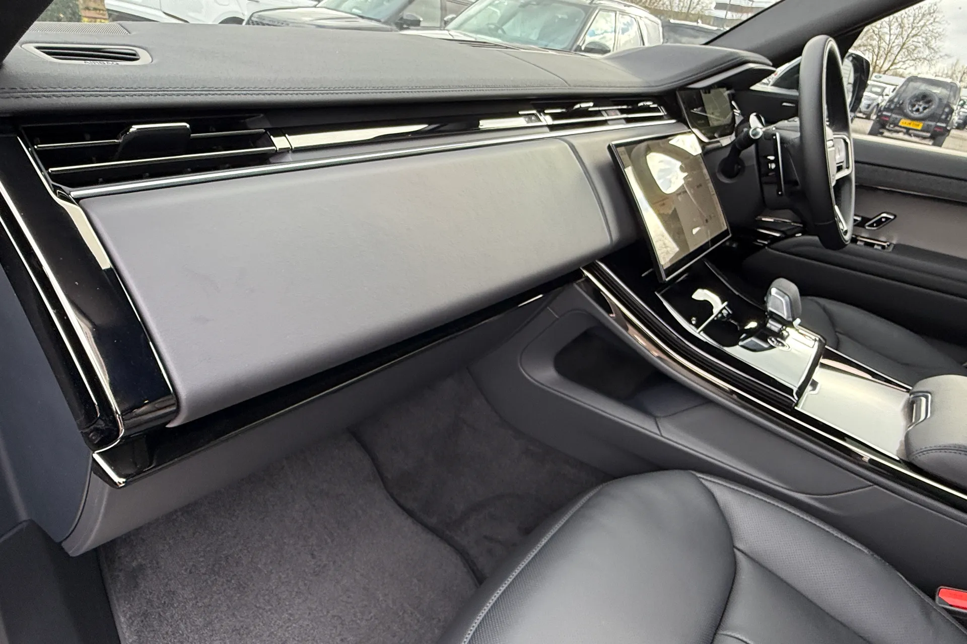 LAND ROVER RANGE ROVER SPORT thumbnail image number 28