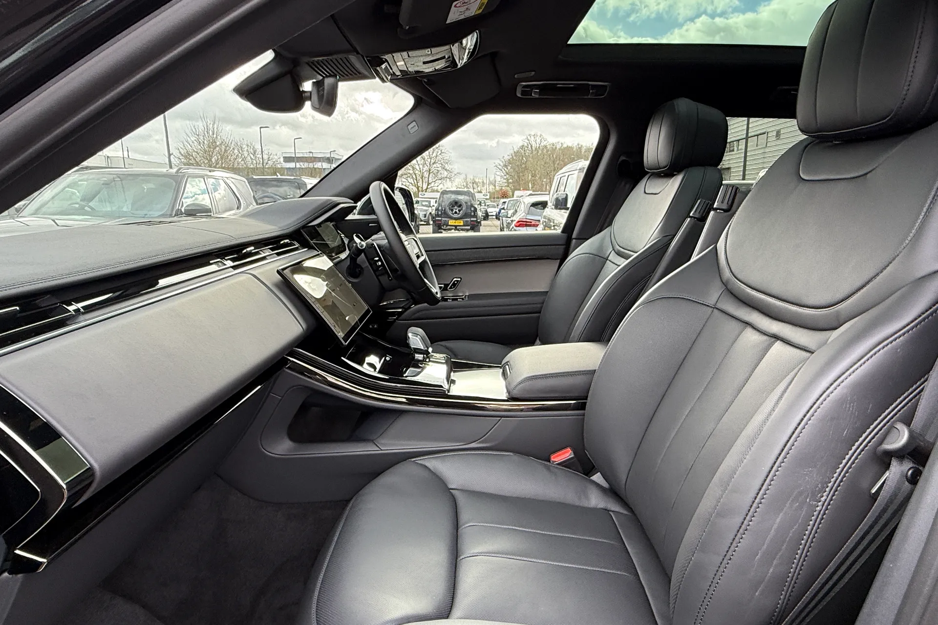 LAND ROVER RANGE ROVER SPORT thumbnail image number 29