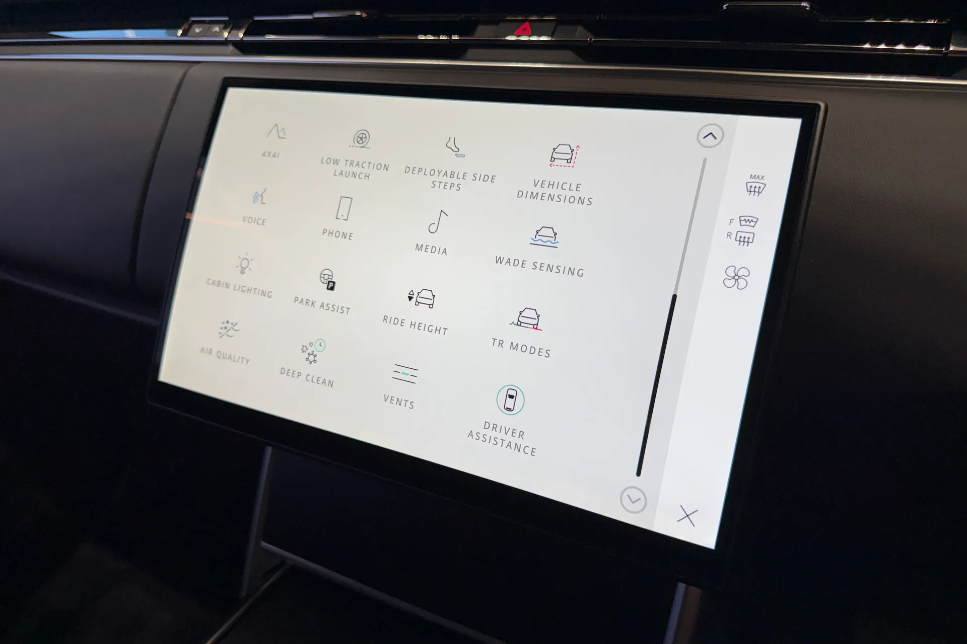 LAND ROVER RANGE ROVER thumbnail image number 48