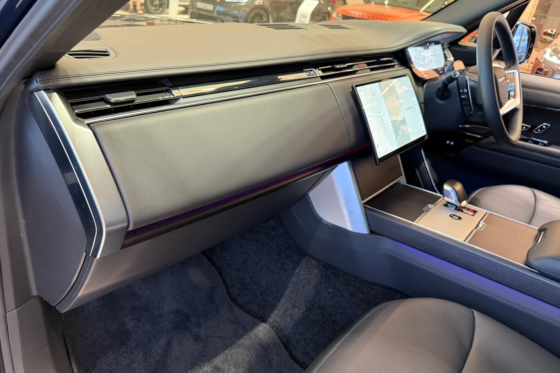 LAND ROVER RANGE ROVER thumbnail image number 41