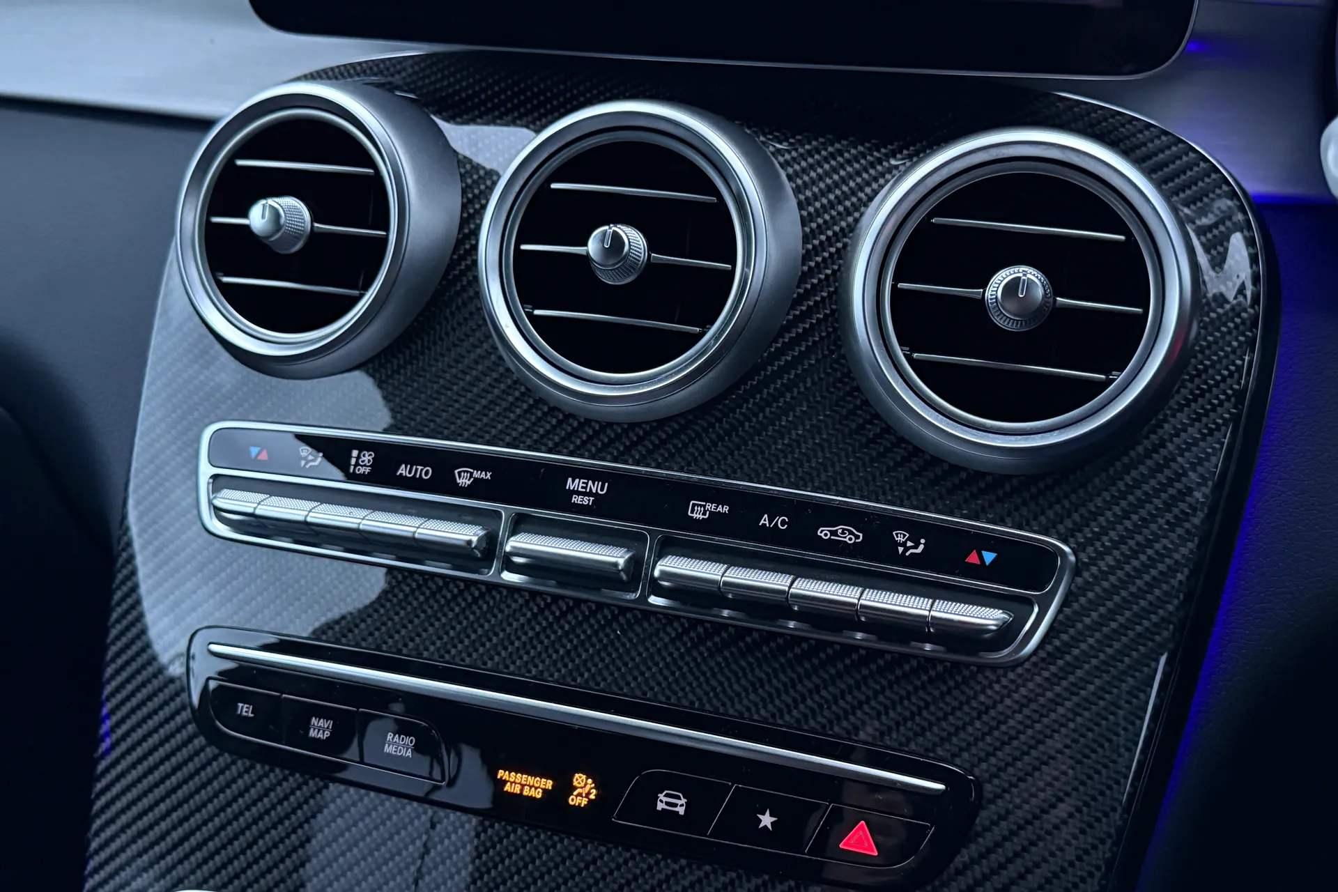 MERCEDES-BENZ GLC thumbnail image number 25