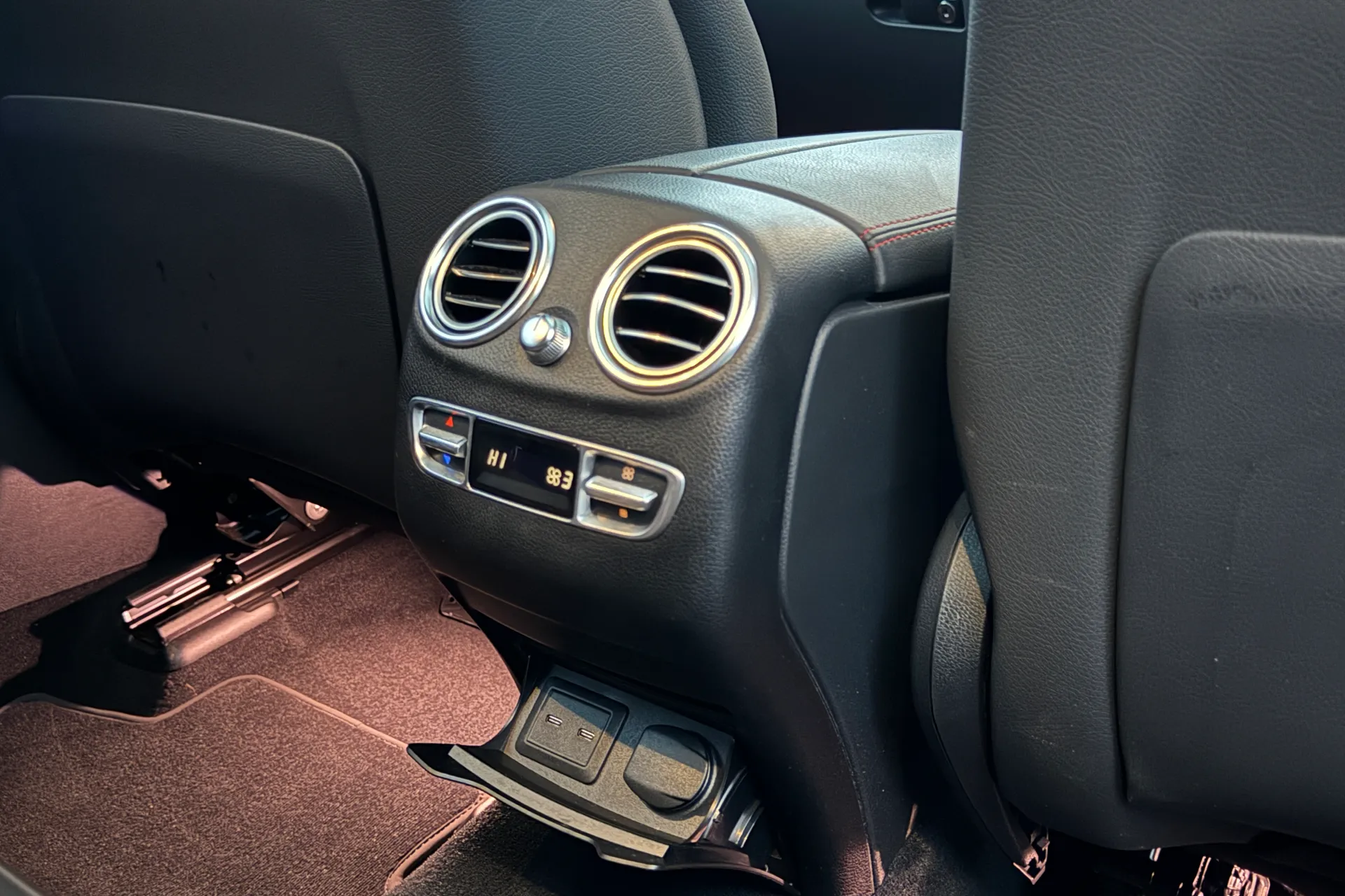 MERCEDES-BENZ GLC thumbnail image number 39