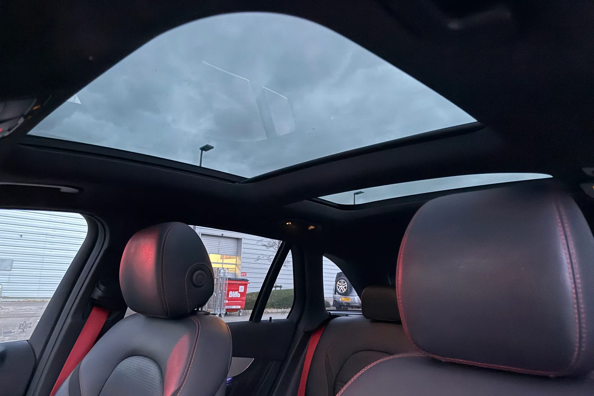 MERCEDES-BENZ GLC thumbnail image number 9