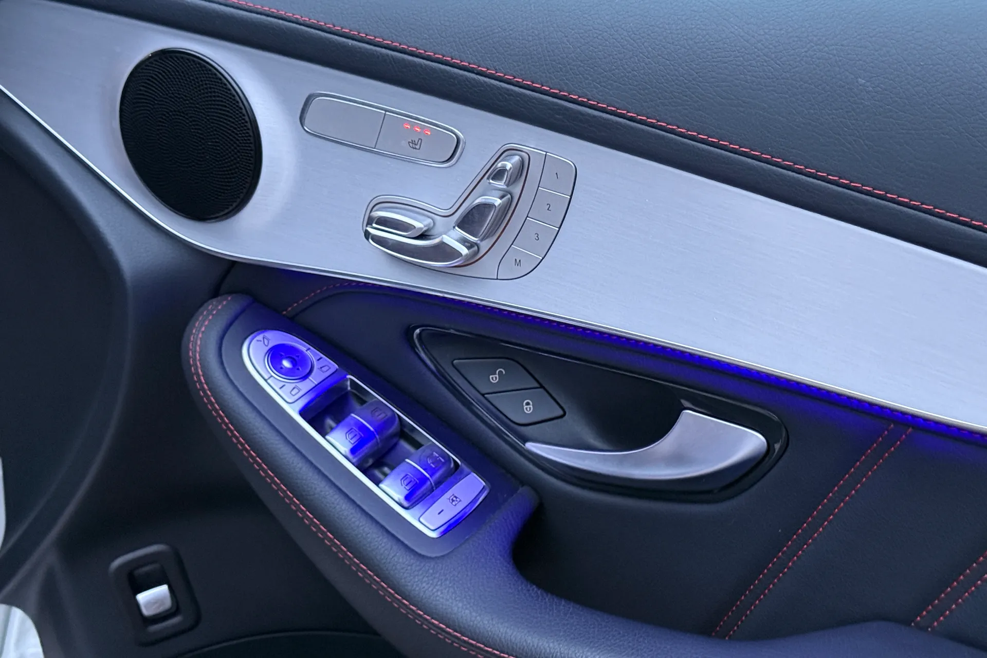 MERCEDES-BENZ GLC thumbnail image number 23