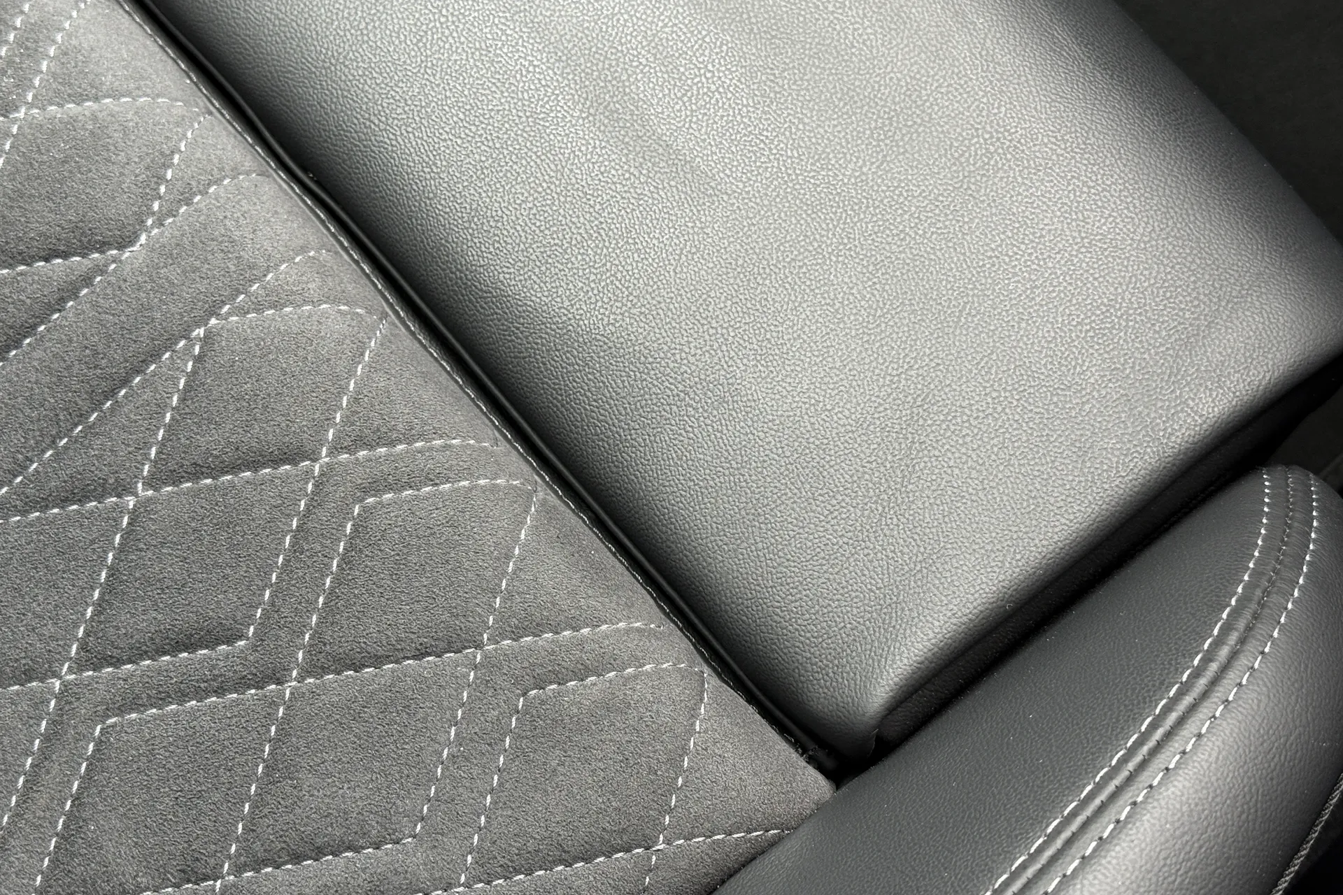 Audi Q5 thumbnail image number 43