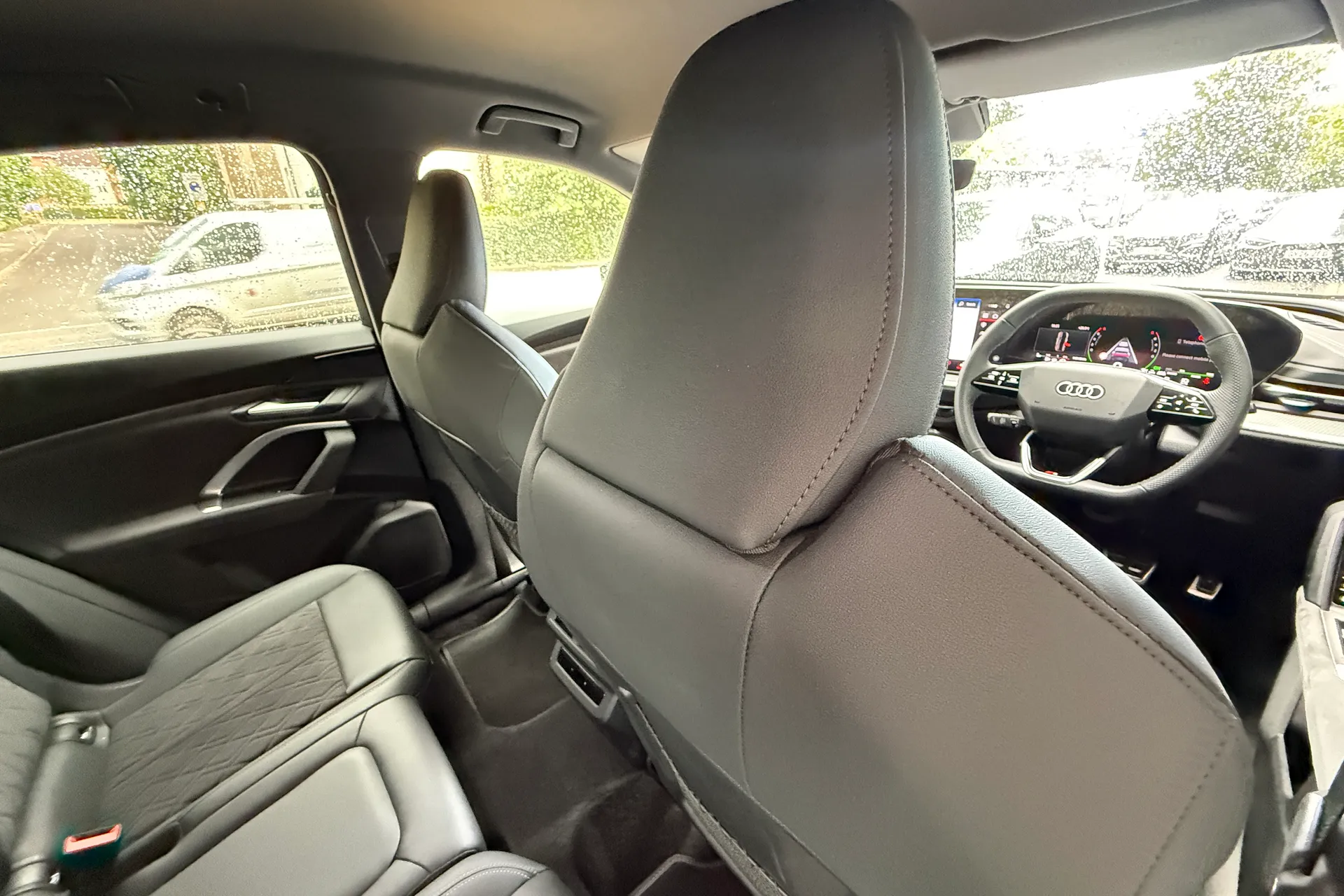 Audi Q5 thumbnail image number 31