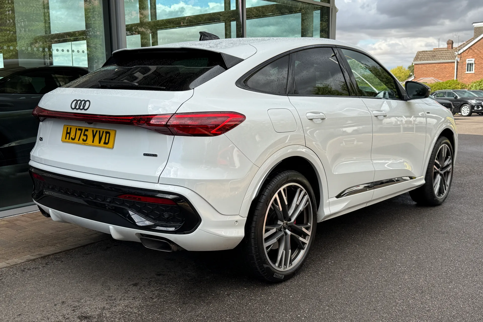 Audi Q5 thumbnail image number 9