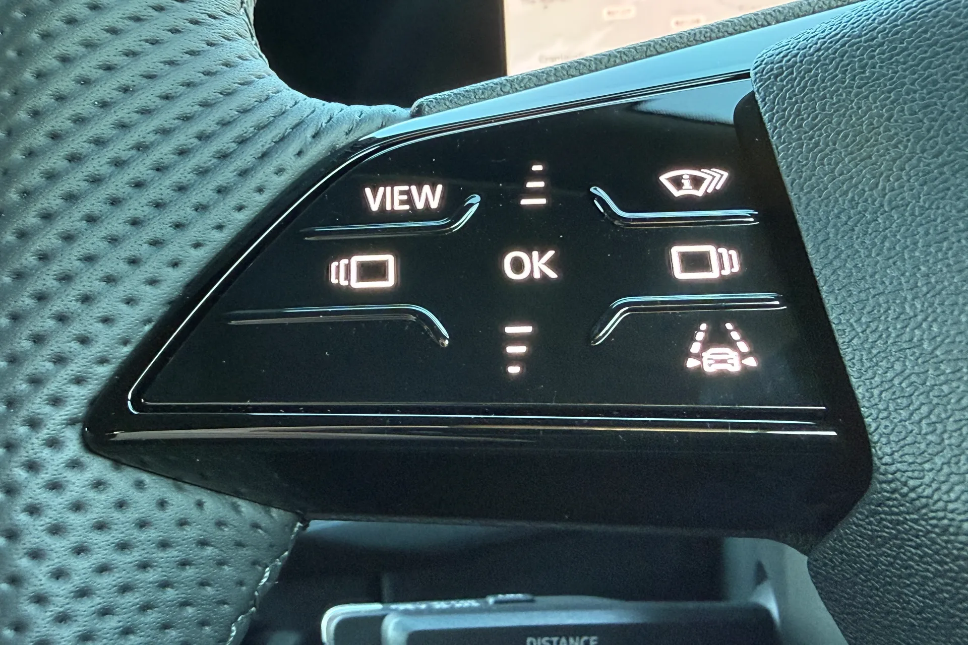 Audi Q3 thumbnail image number 26