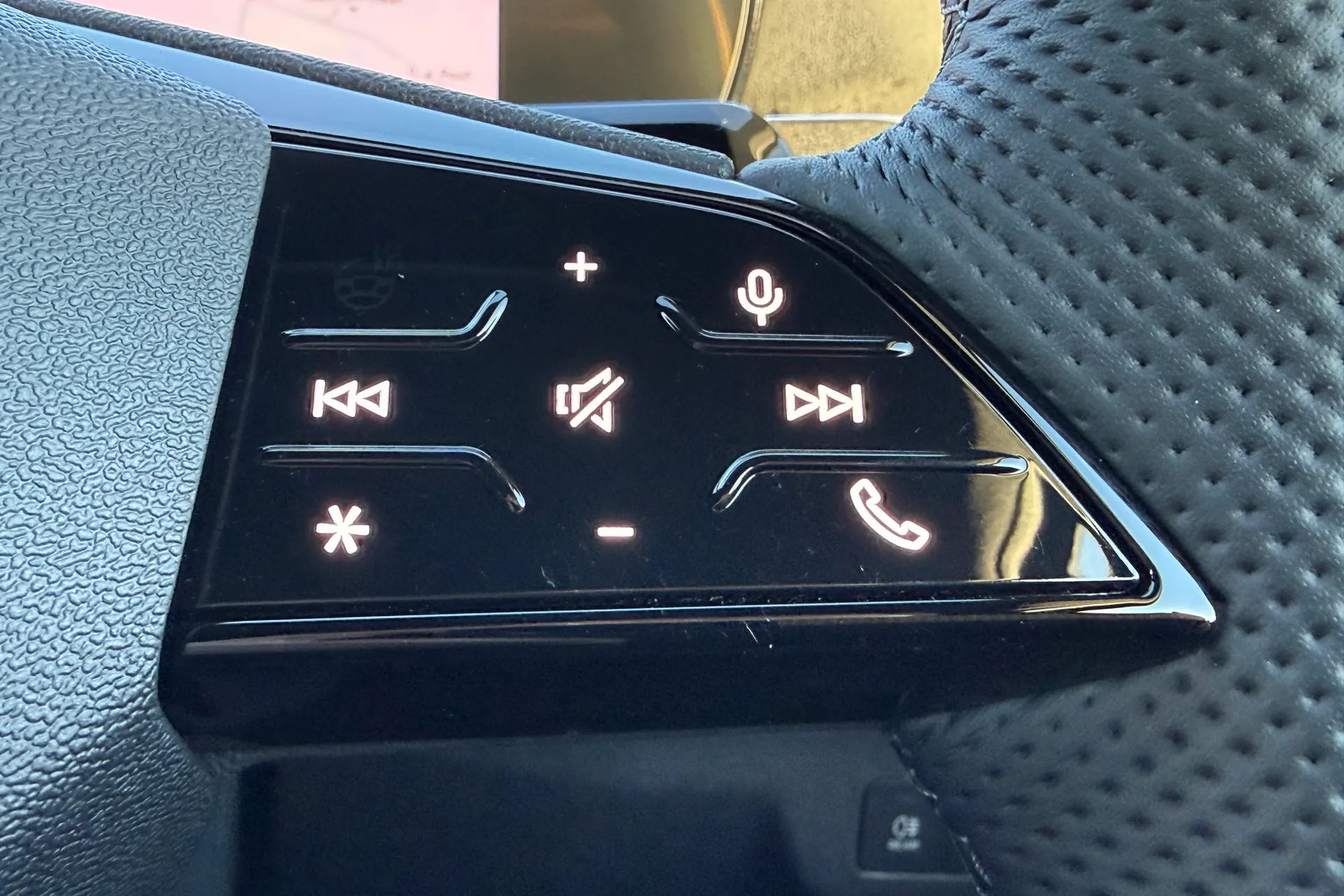 Audi Q3 thumbnail image number 27