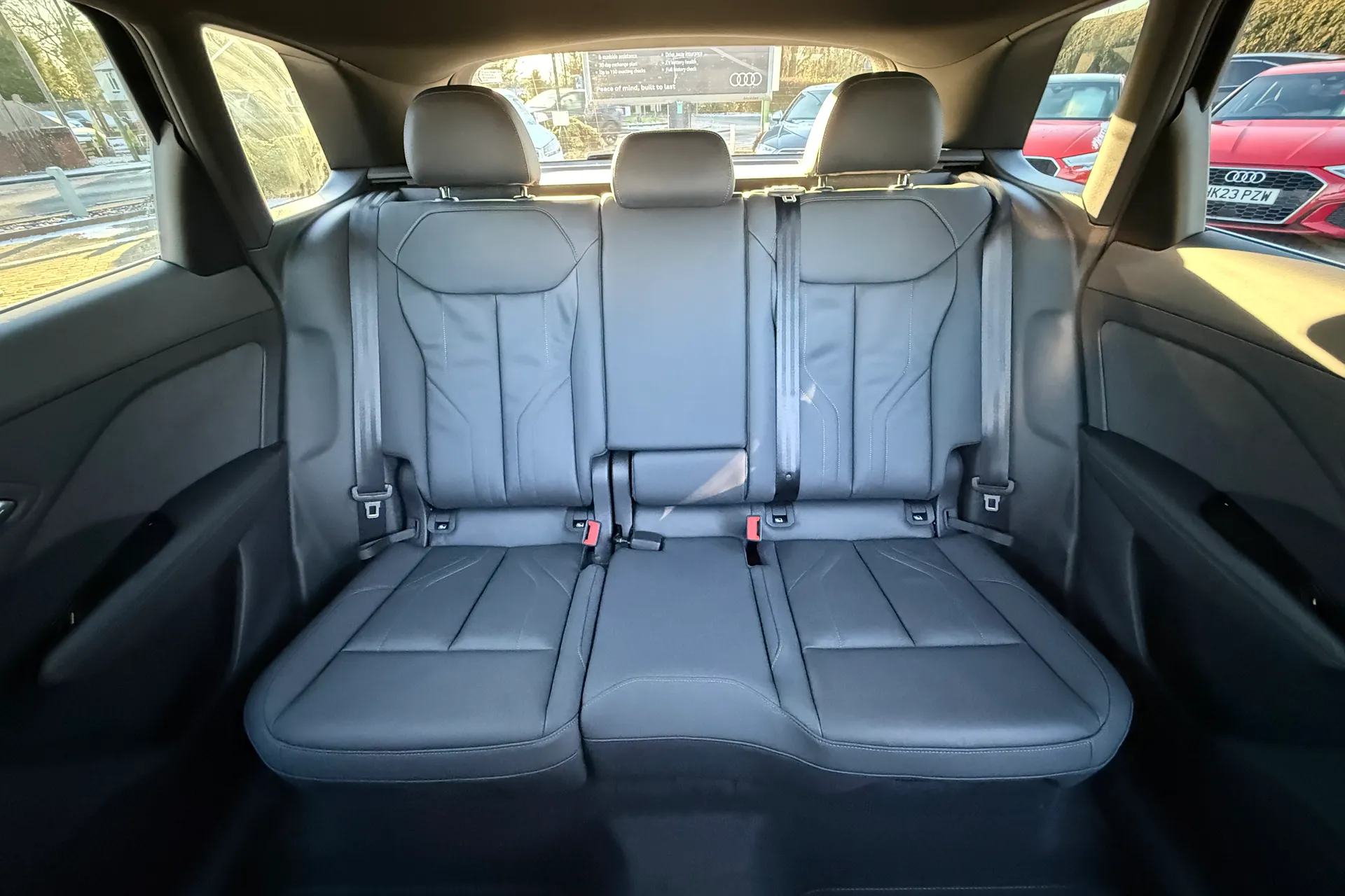 Audi Q3 thumbnail image number 44