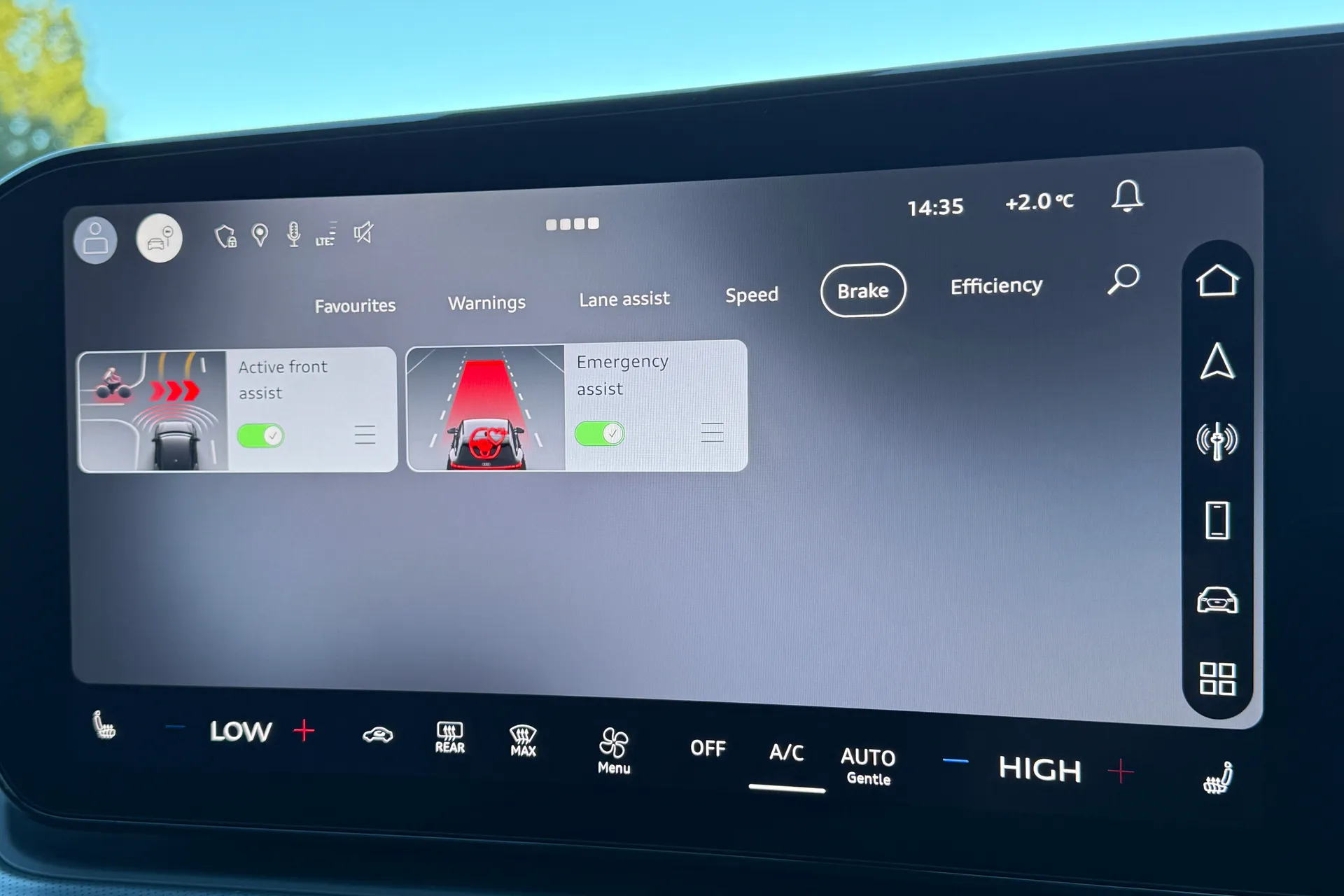 Audi Q3 thumbnail image number 13