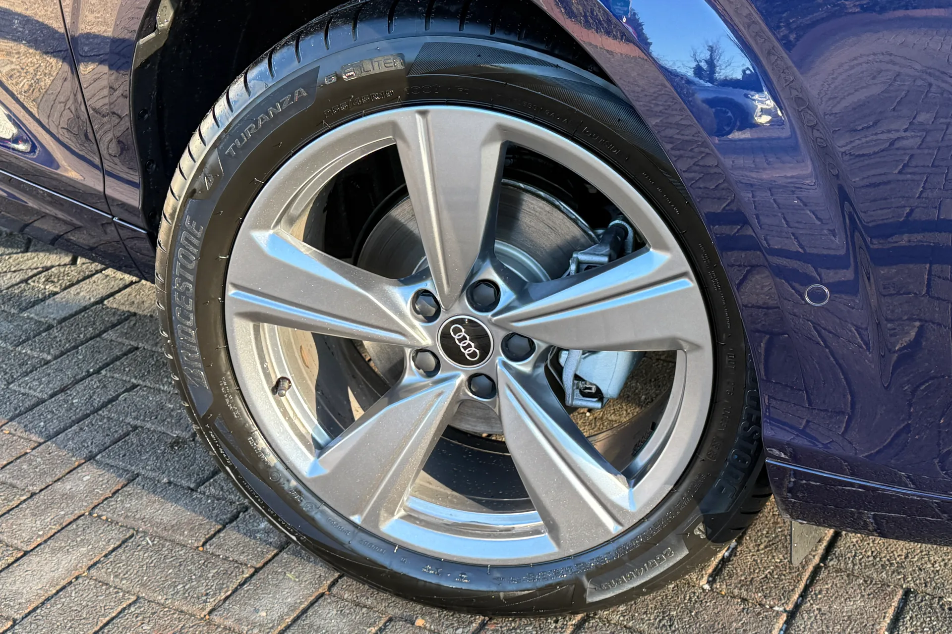 Audi Q3 thumbnail image number 7