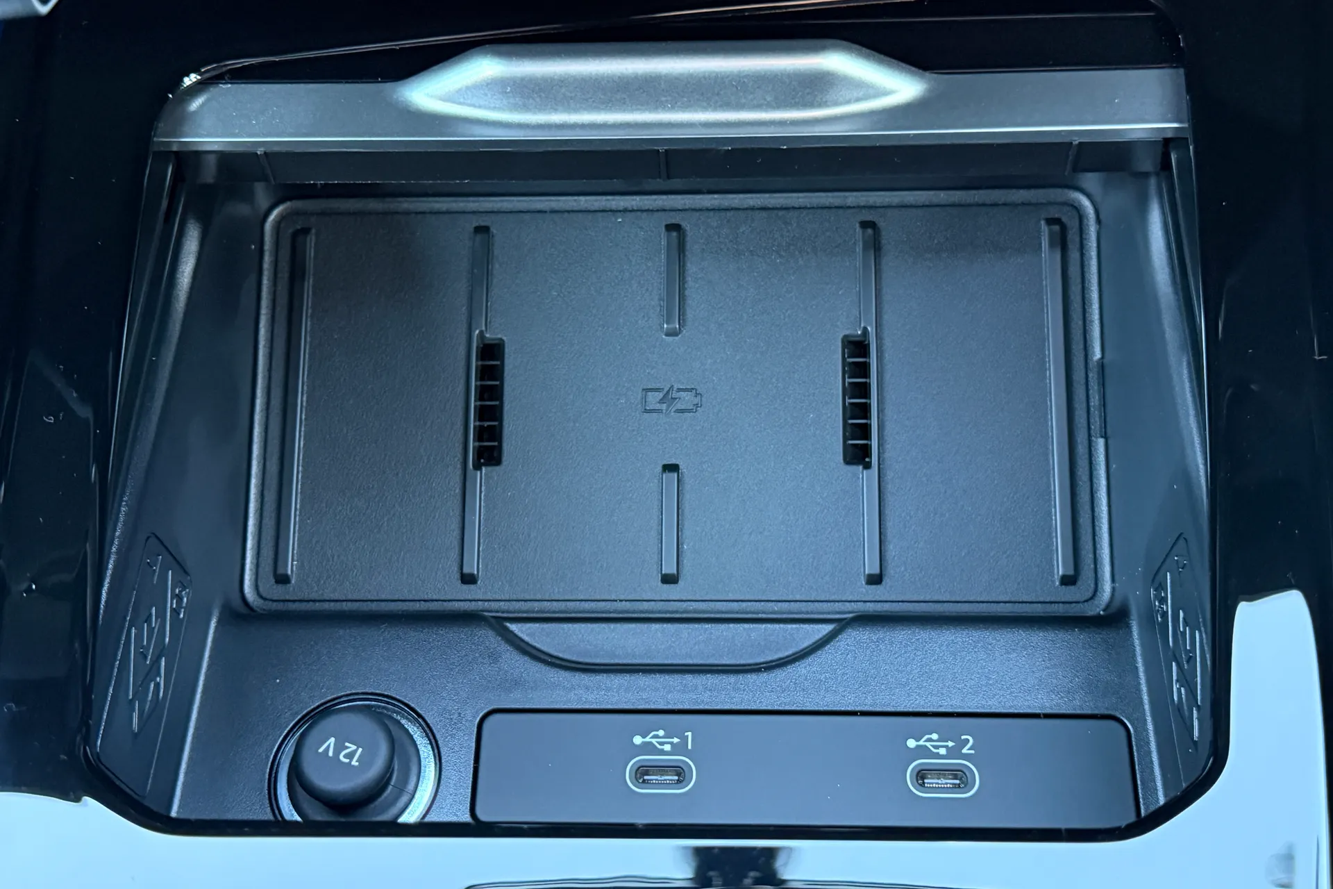 Audi Q3 thumbnail image number 19