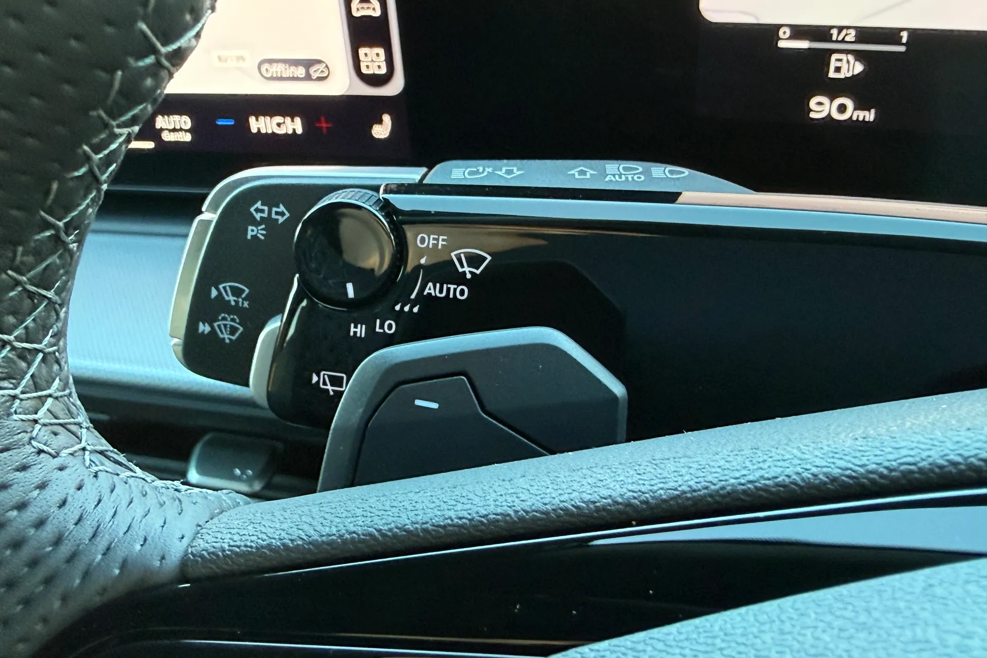 Audi Q3 thumbnail image number 21