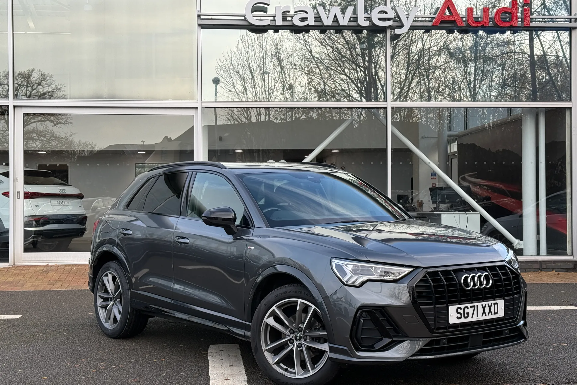 Audi Q3 focused image