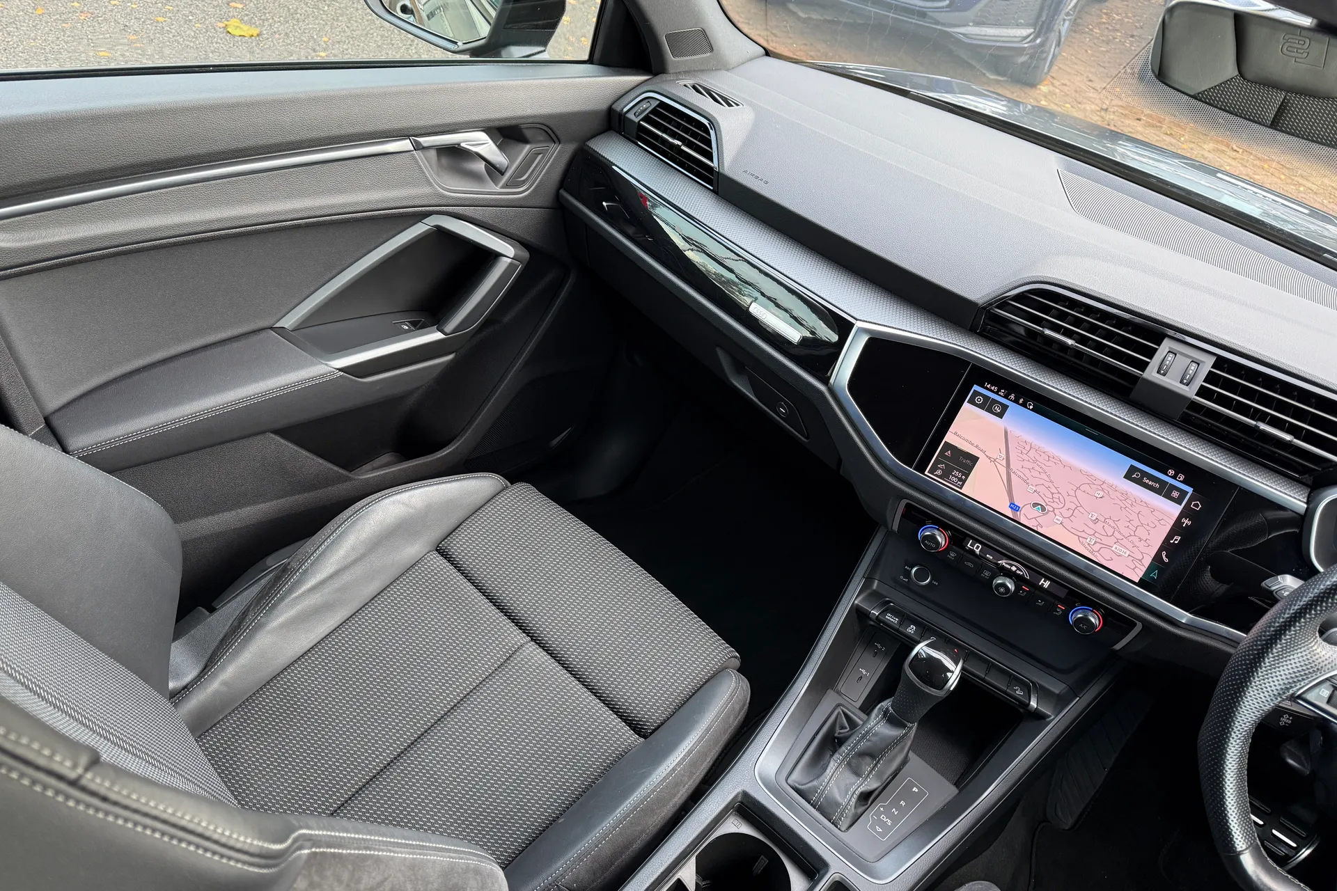 Audi Q3 thumbnail image number 55