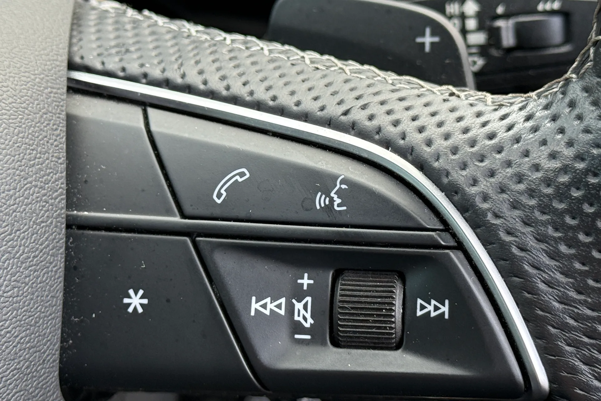 Audi Q3 thumbnail image number 53