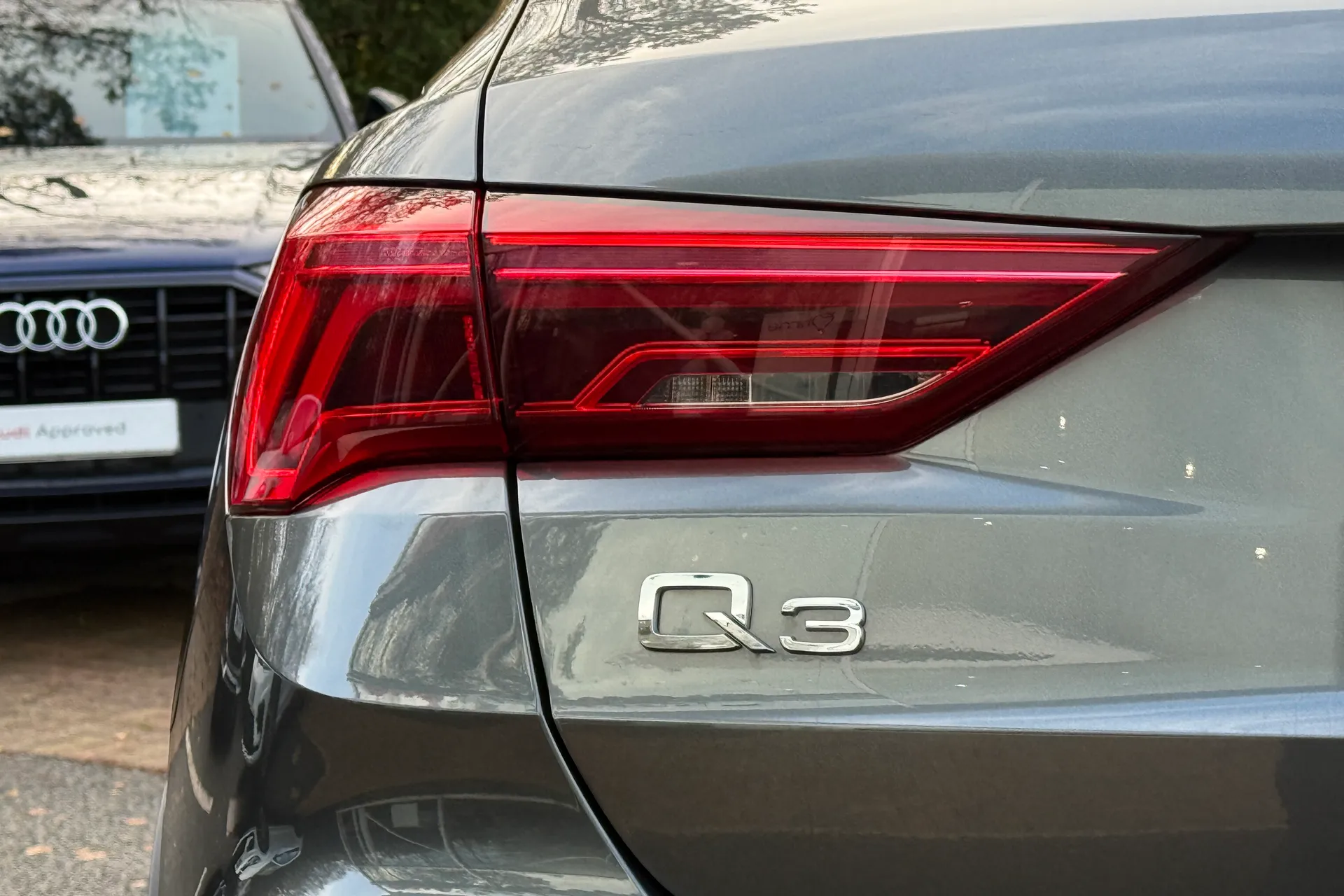 Audi Q3 thumbnail image number 35