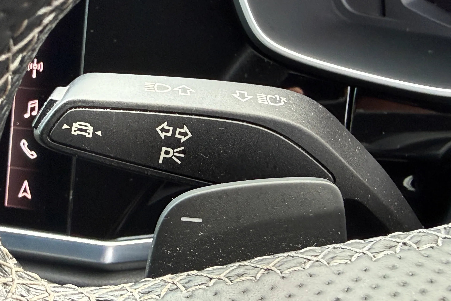 Audi Q3 thumbnail image number 61