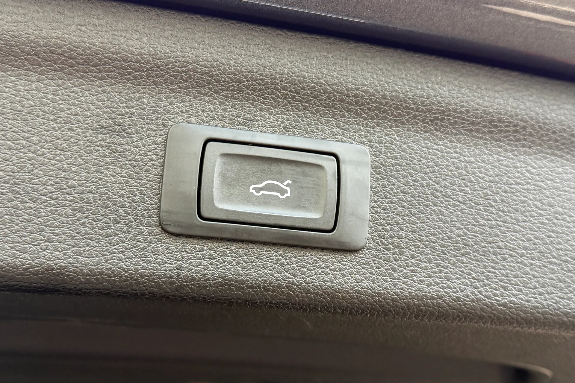 Audi Q3 thumbnail image number 33