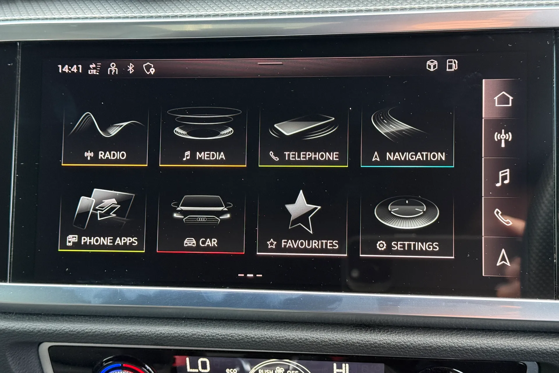 Audi Q3 thumbnail image number 47