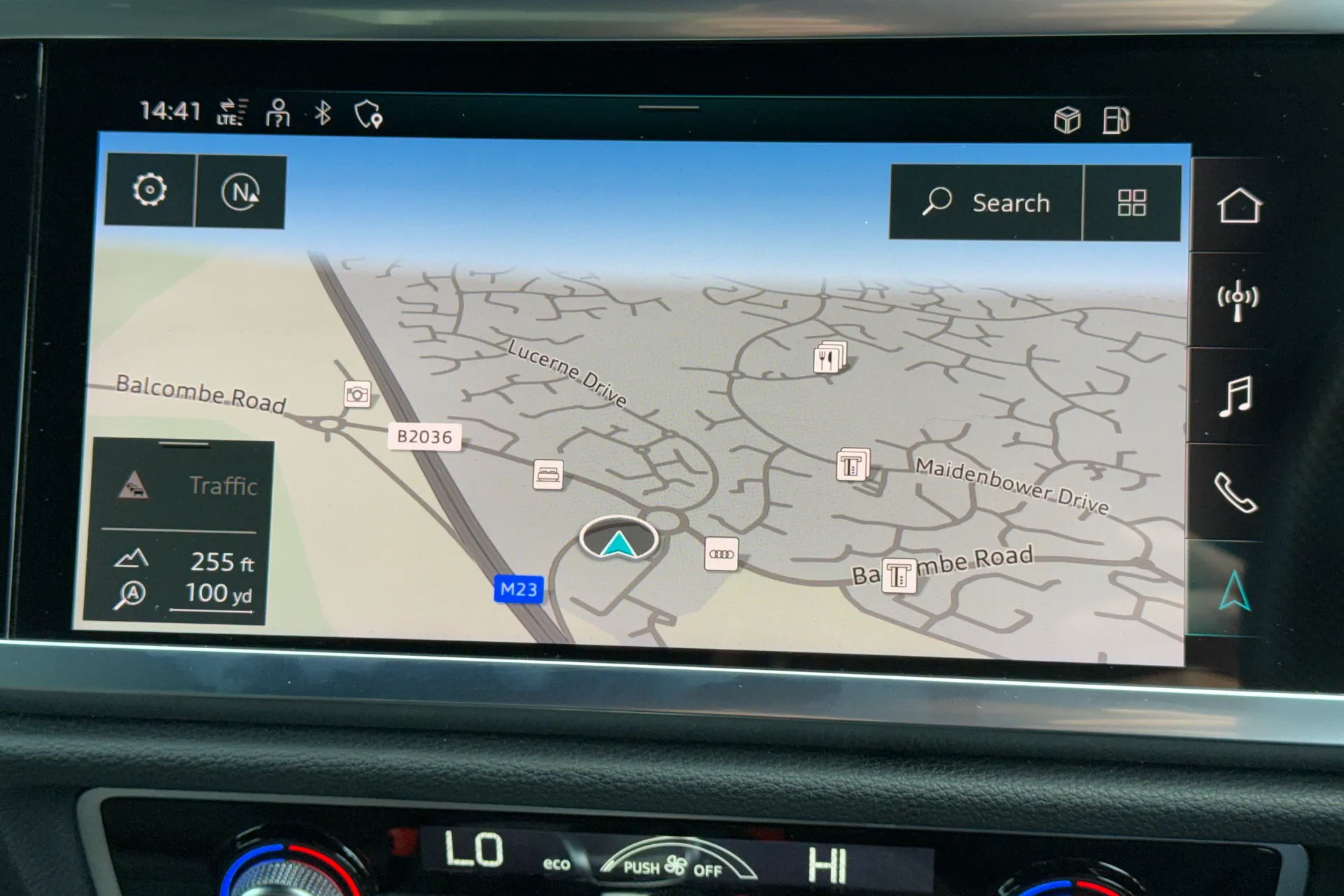 Audi Q3 thumbnail image number 6