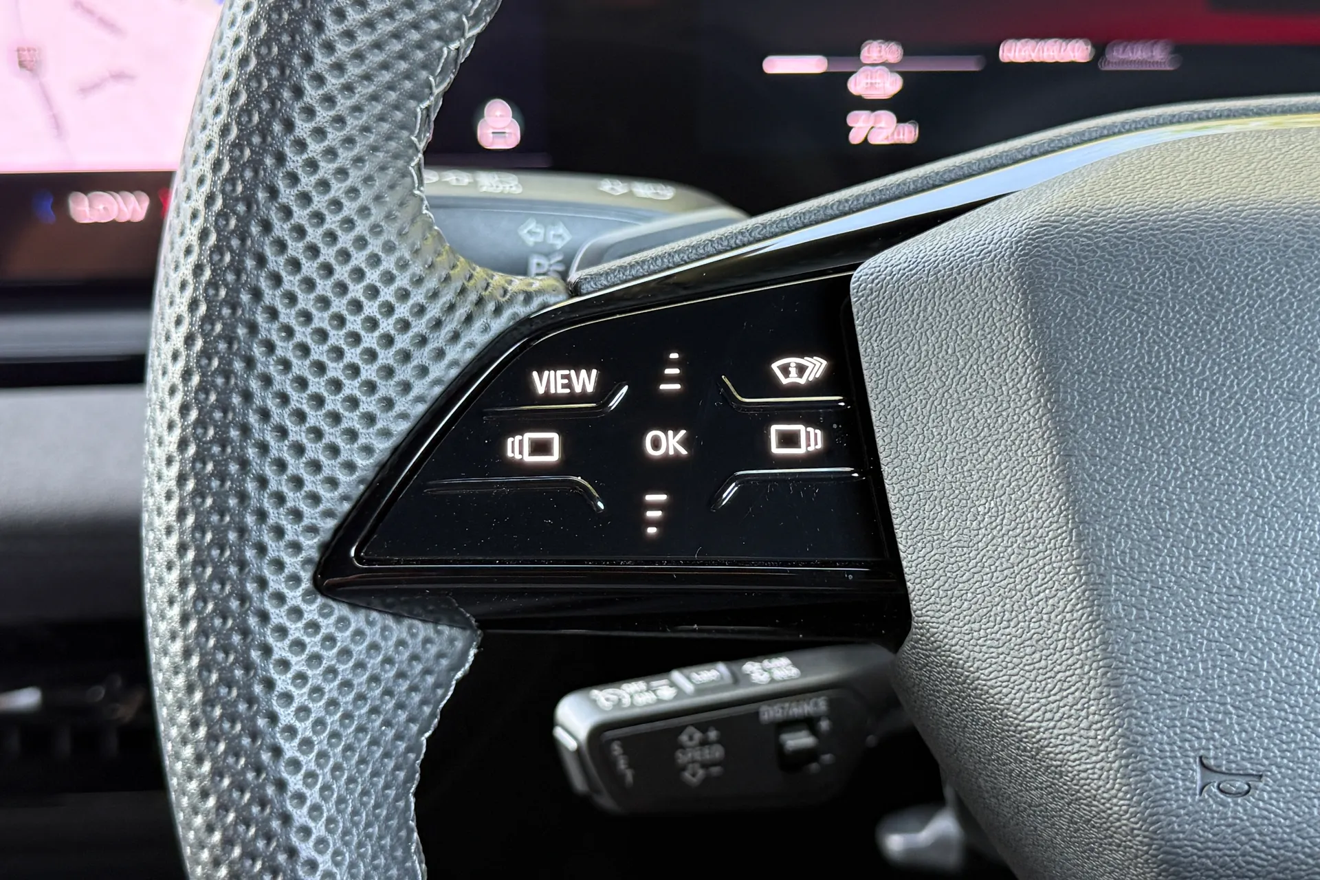 Audi Q6 thumbnail image number 36