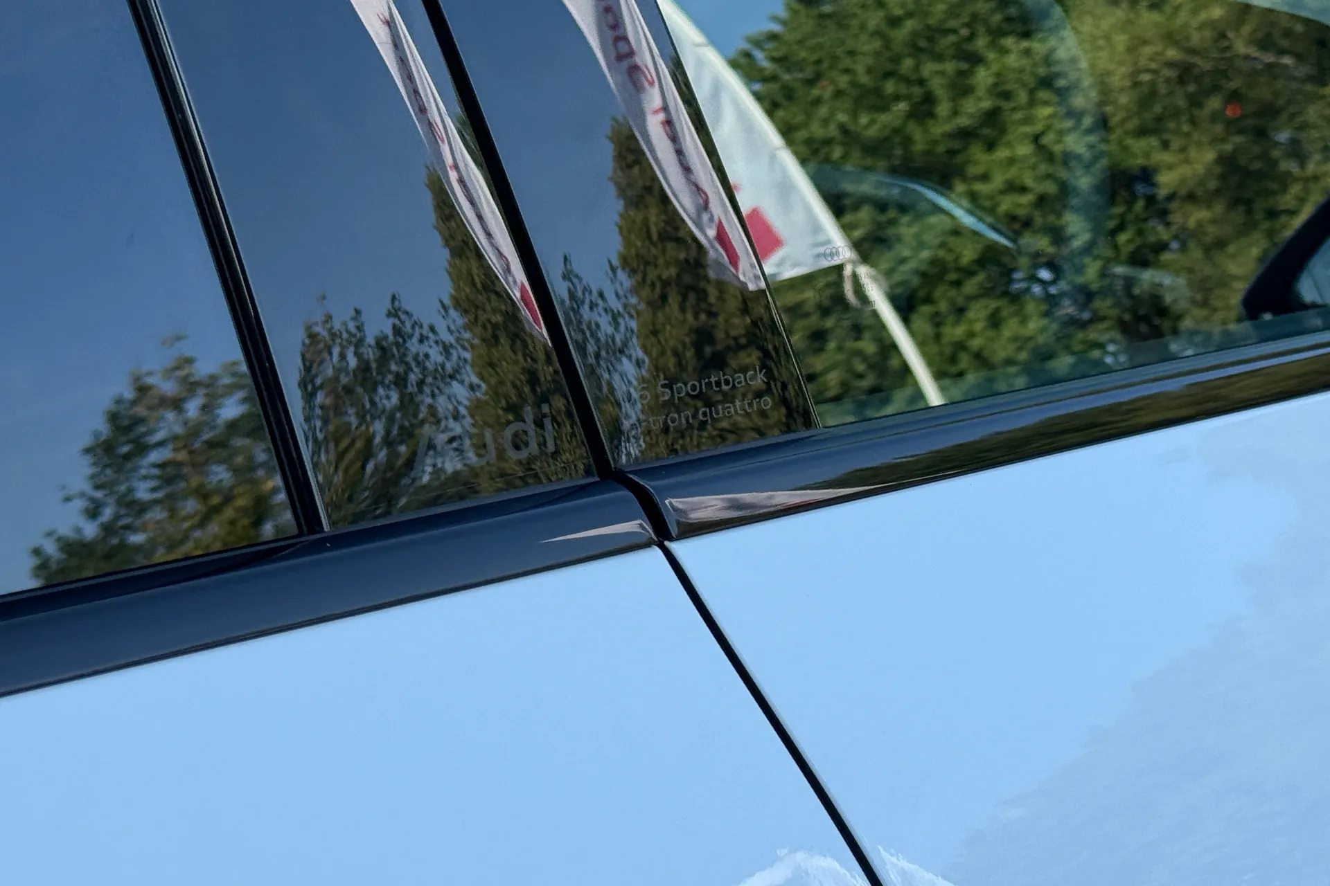 Audi Q6 thumbnail image number 24