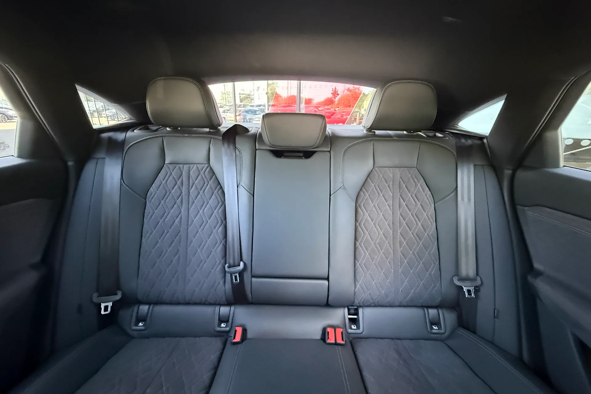 Audi Q6 thumbnail image number 46